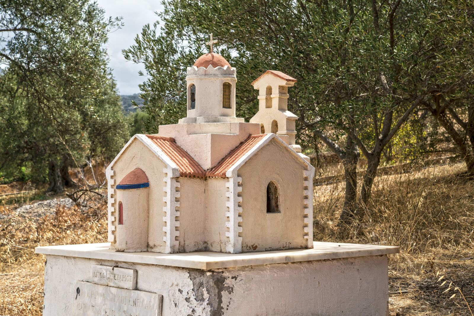 Canon EOS 6D + Canon EF 24-105mm F4L IS USM sample photo. Greece, crete, church photography