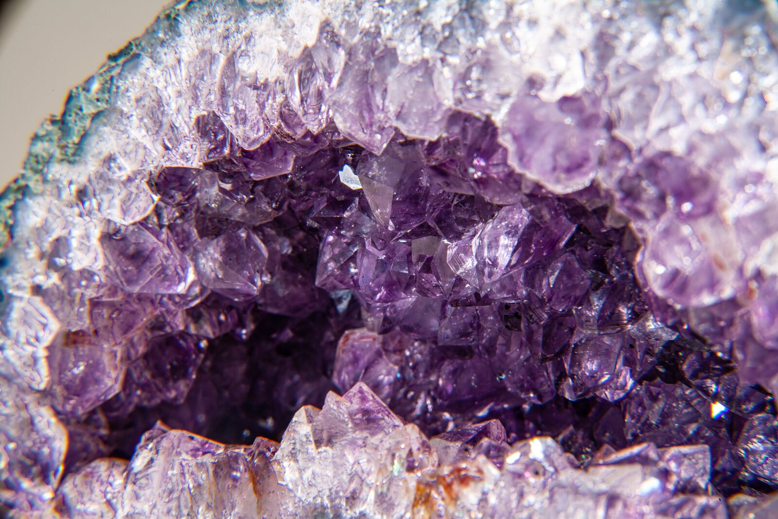 Canon EOS-1Ds Mark II sample photo. Natural stone, amethyst, gem photography