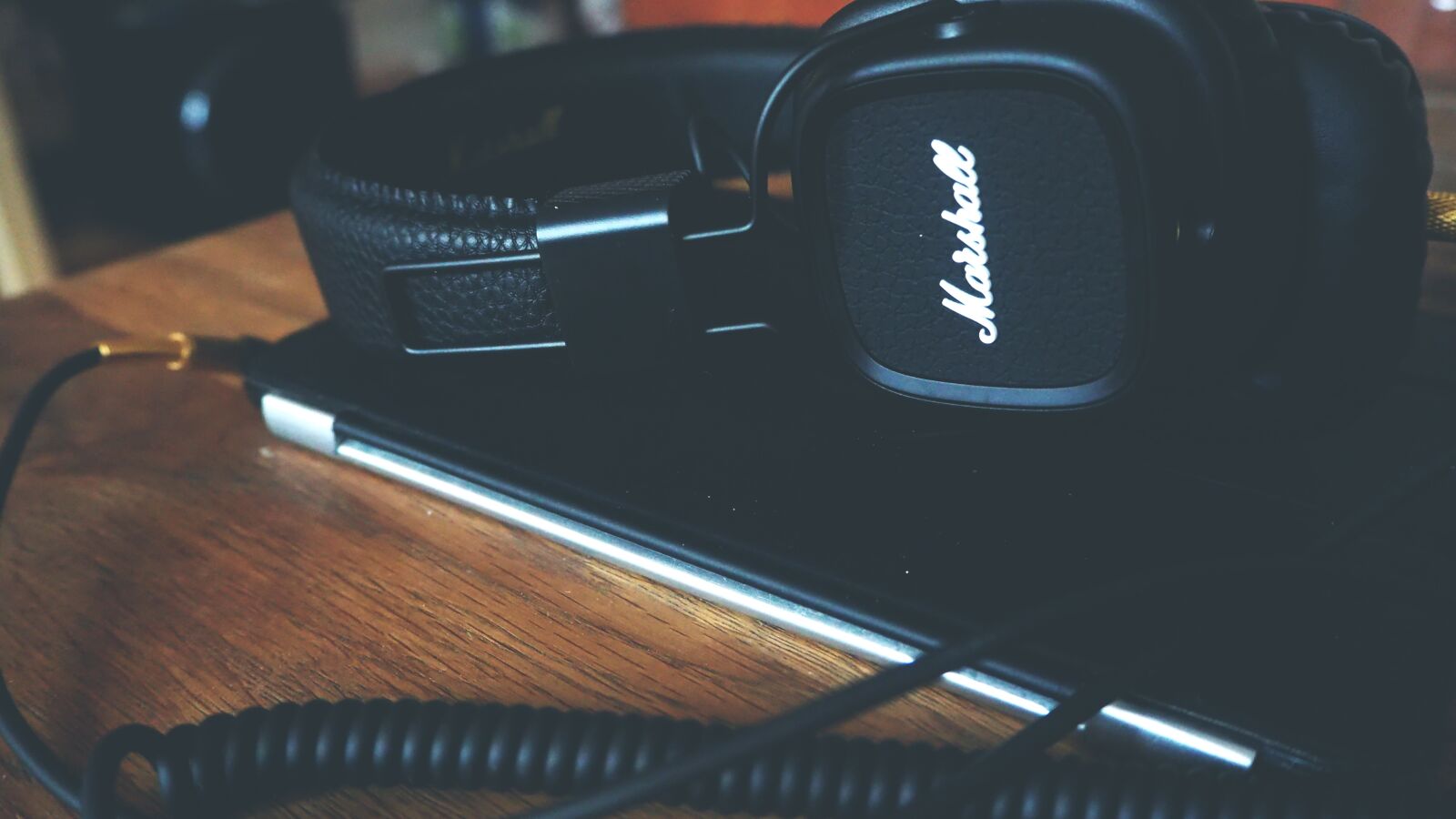 Olympus OM-D E-M10 II sample photo. Marshall, audio, speaker photography