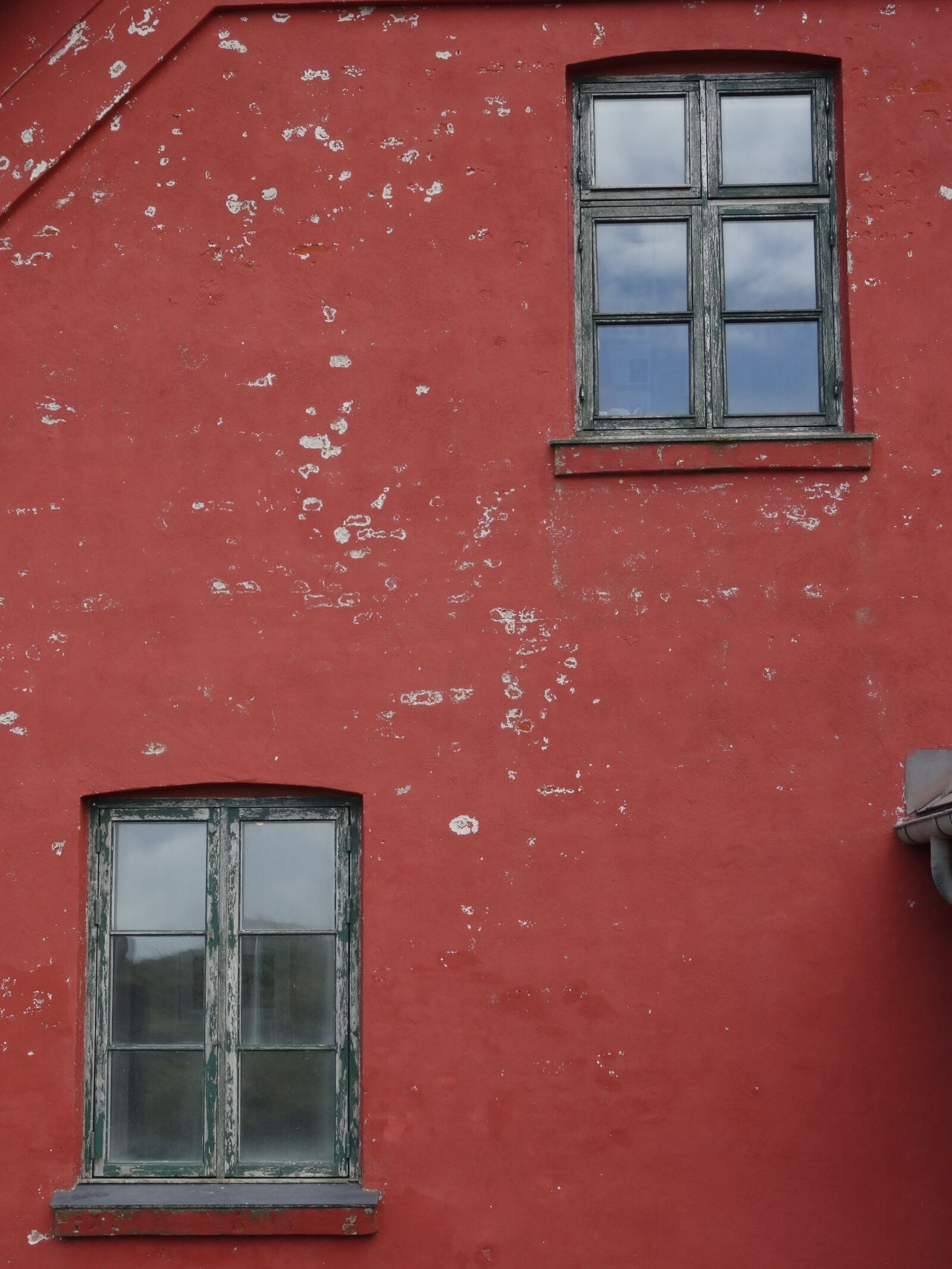Sony Cyber-shot DSC-HX50V sample photo. Lighthouse, window, building photography