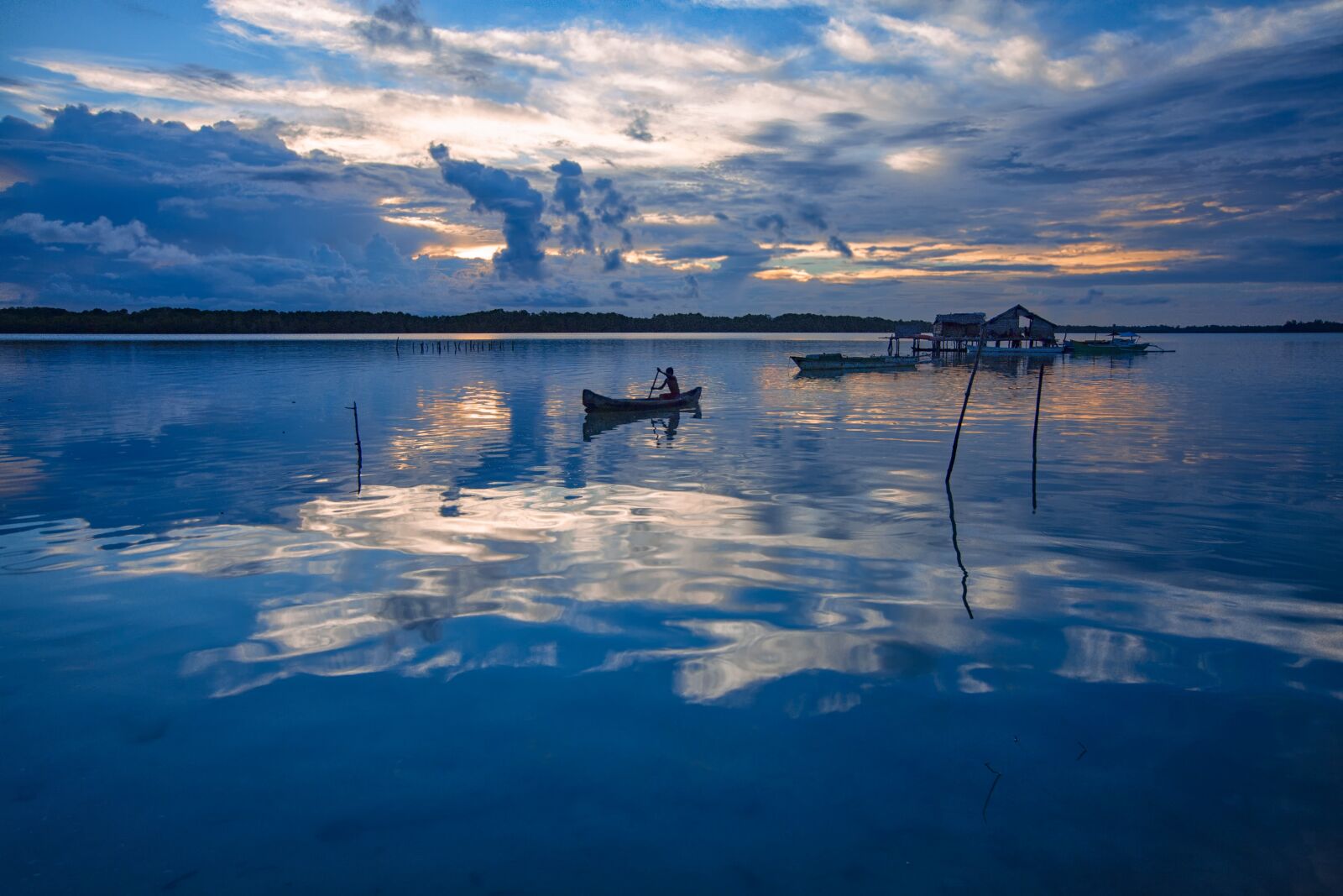 Canon EOS 5D Mark II sample photo. Landscape, tropical, atoll photography