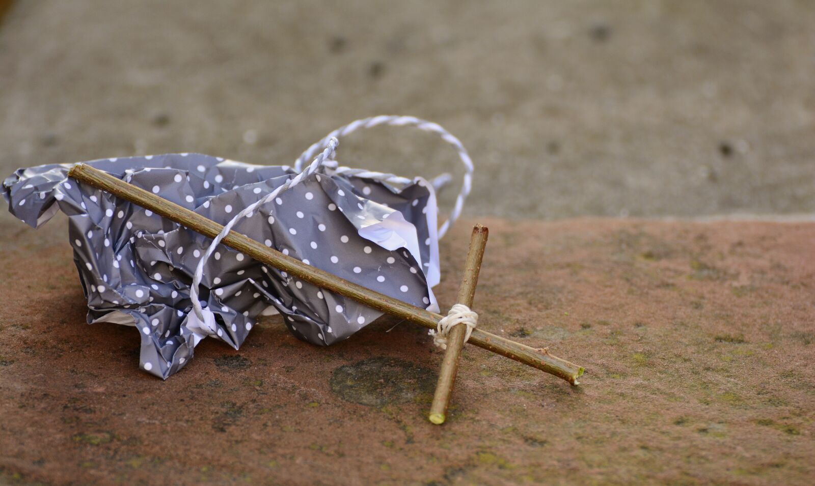 Nikon D5200 sample photo. Cross, symbol, gift photography