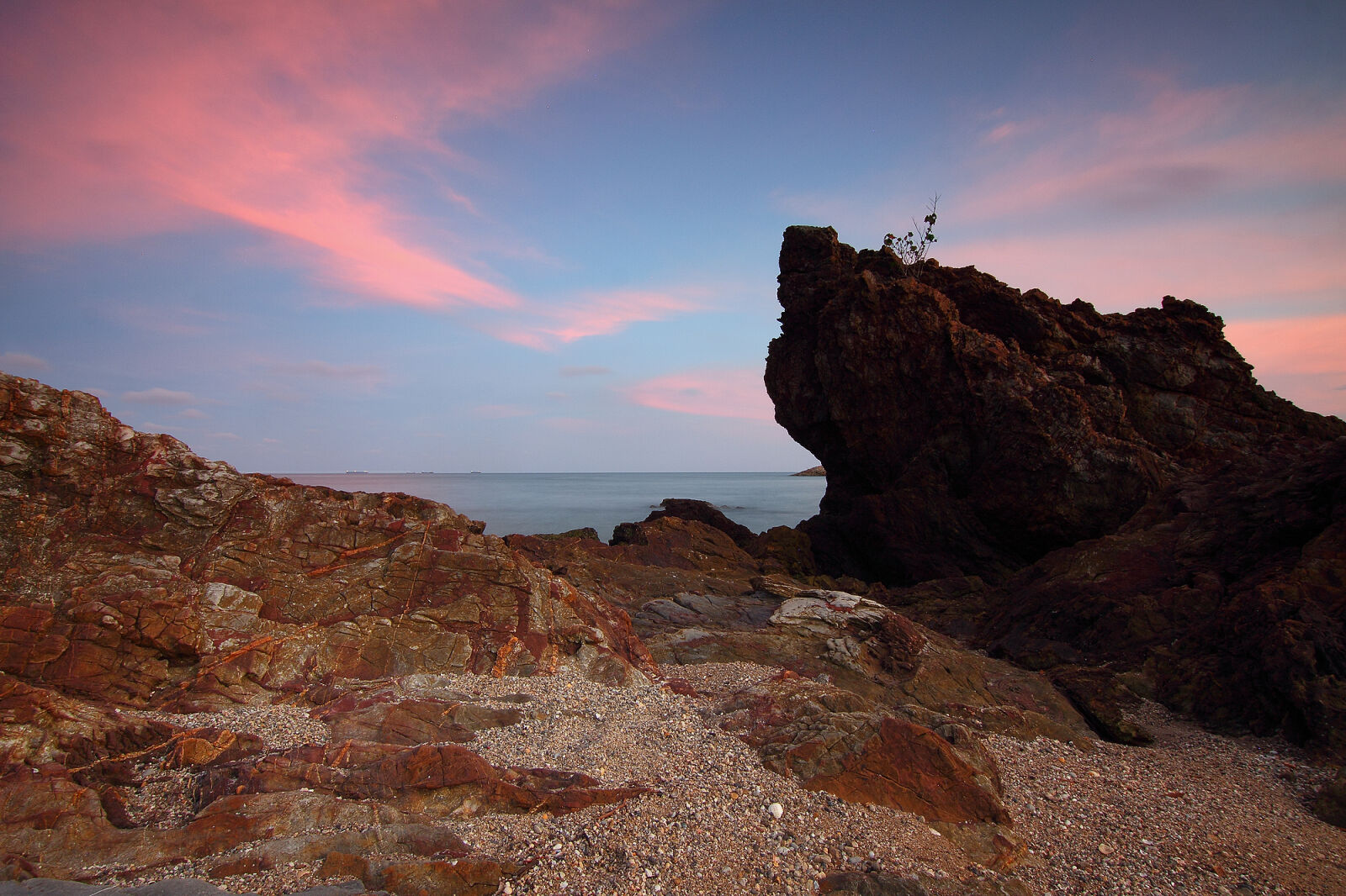 Canon EOS 50D sample photo. Beach, clouds, coast, dawn photography