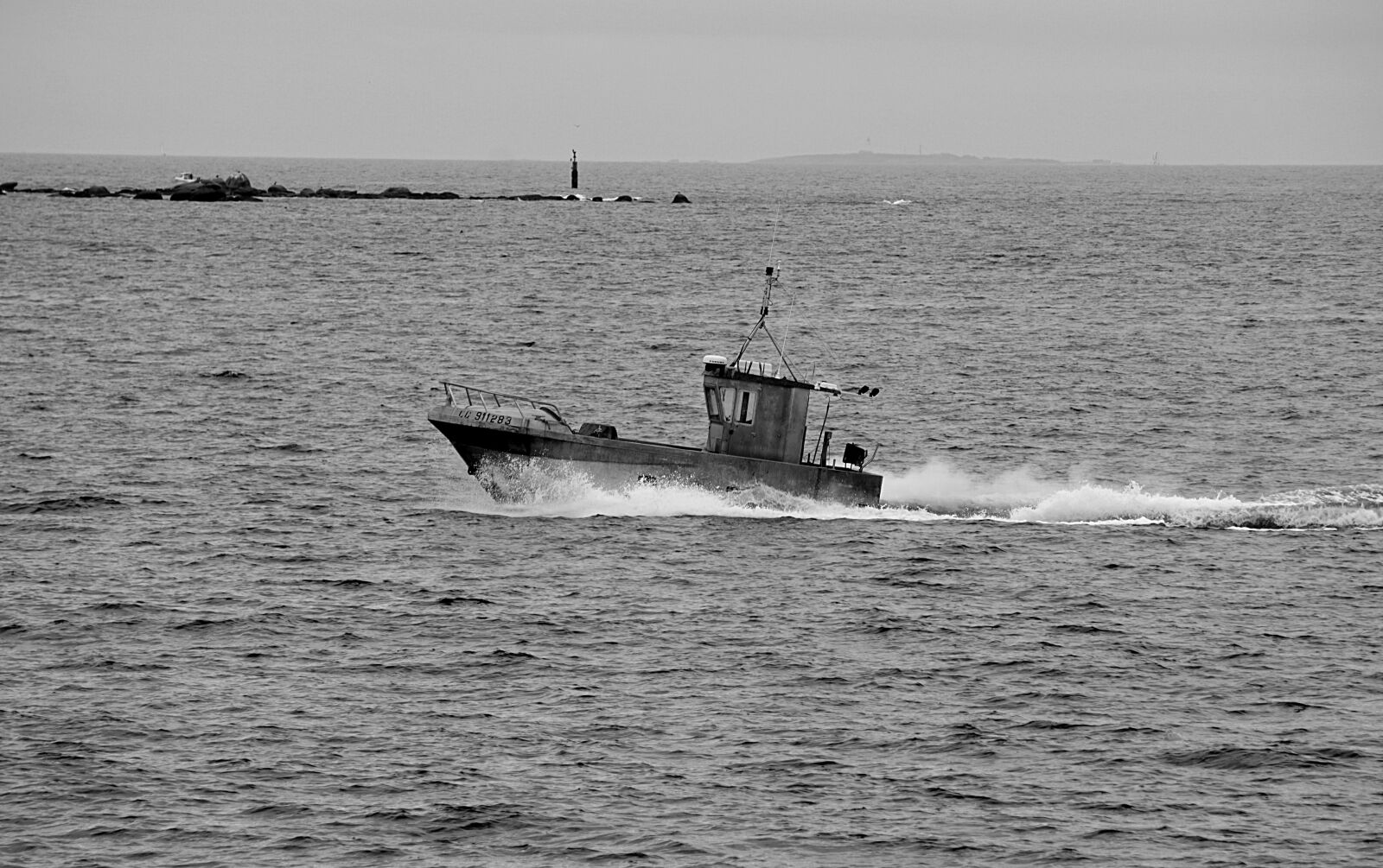Sony a6000 sample photo. Boat, fishing vessel, fisherman photography