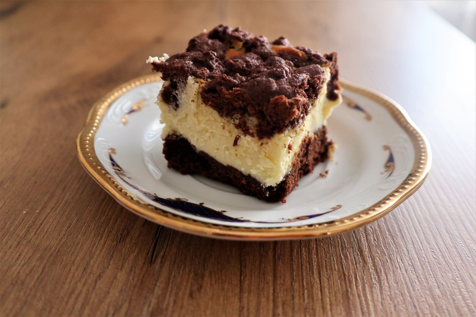 Canon EOS M6 sample photo. Holidays, easter, cheesecake photography