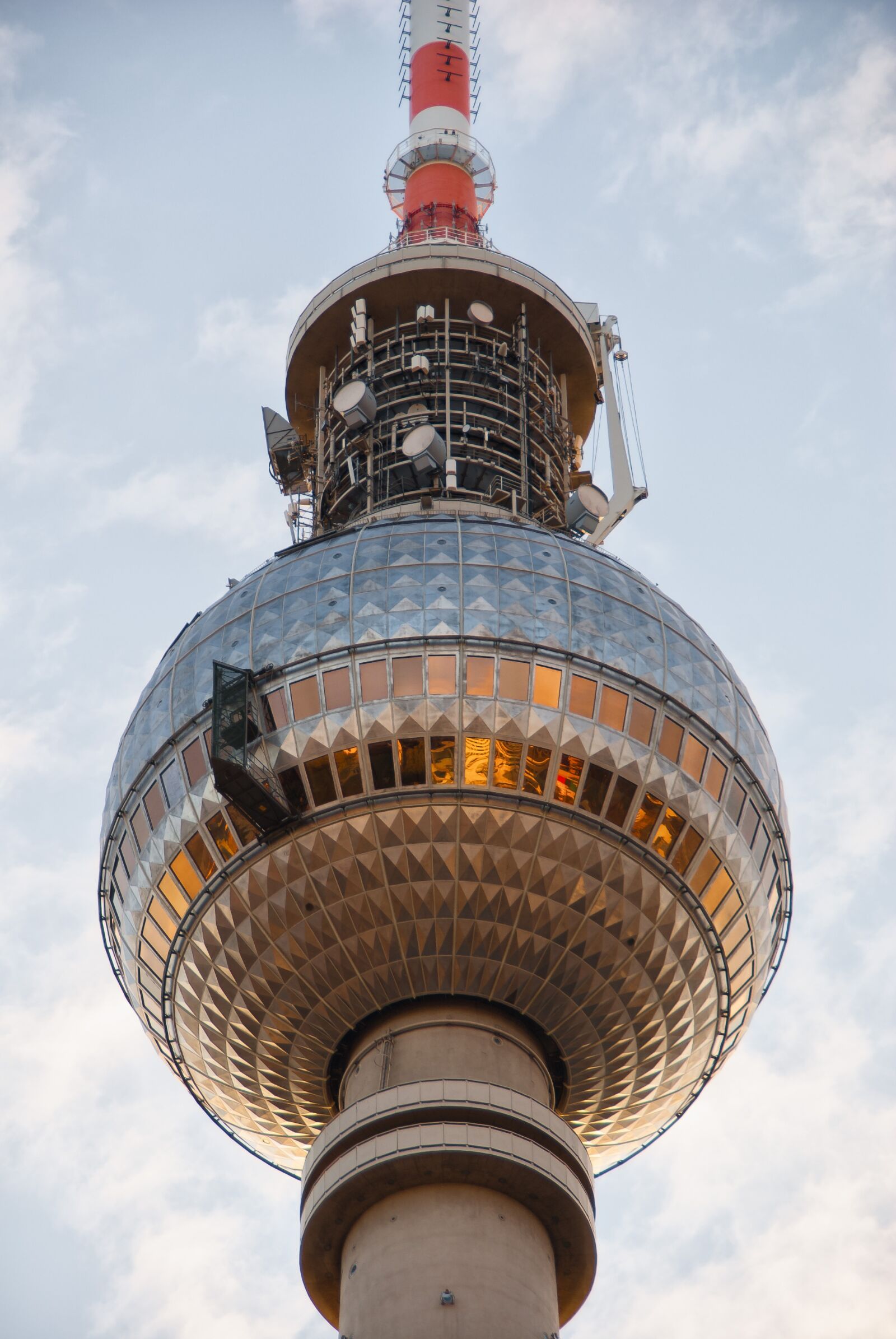 Sony Alpha DSLR-A100 sample photo. Berlin, tv tower, sky photography