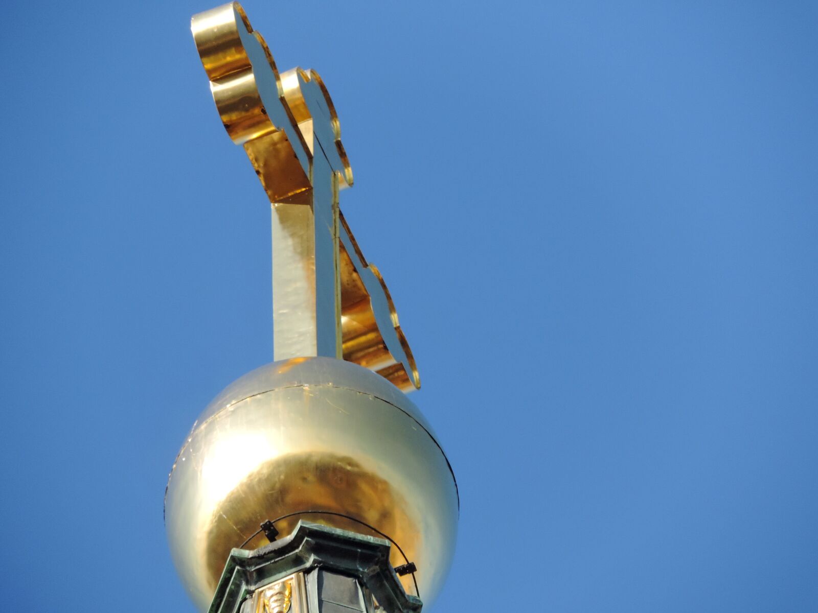 Nikon Coolpix P520 sample photo. Baroque, blue sky, cross photography