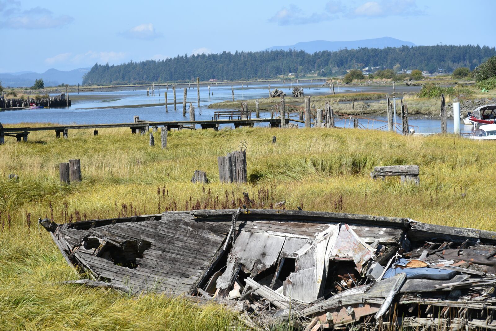 Nikon D750 sample photo. Boat, abounded, sea photography