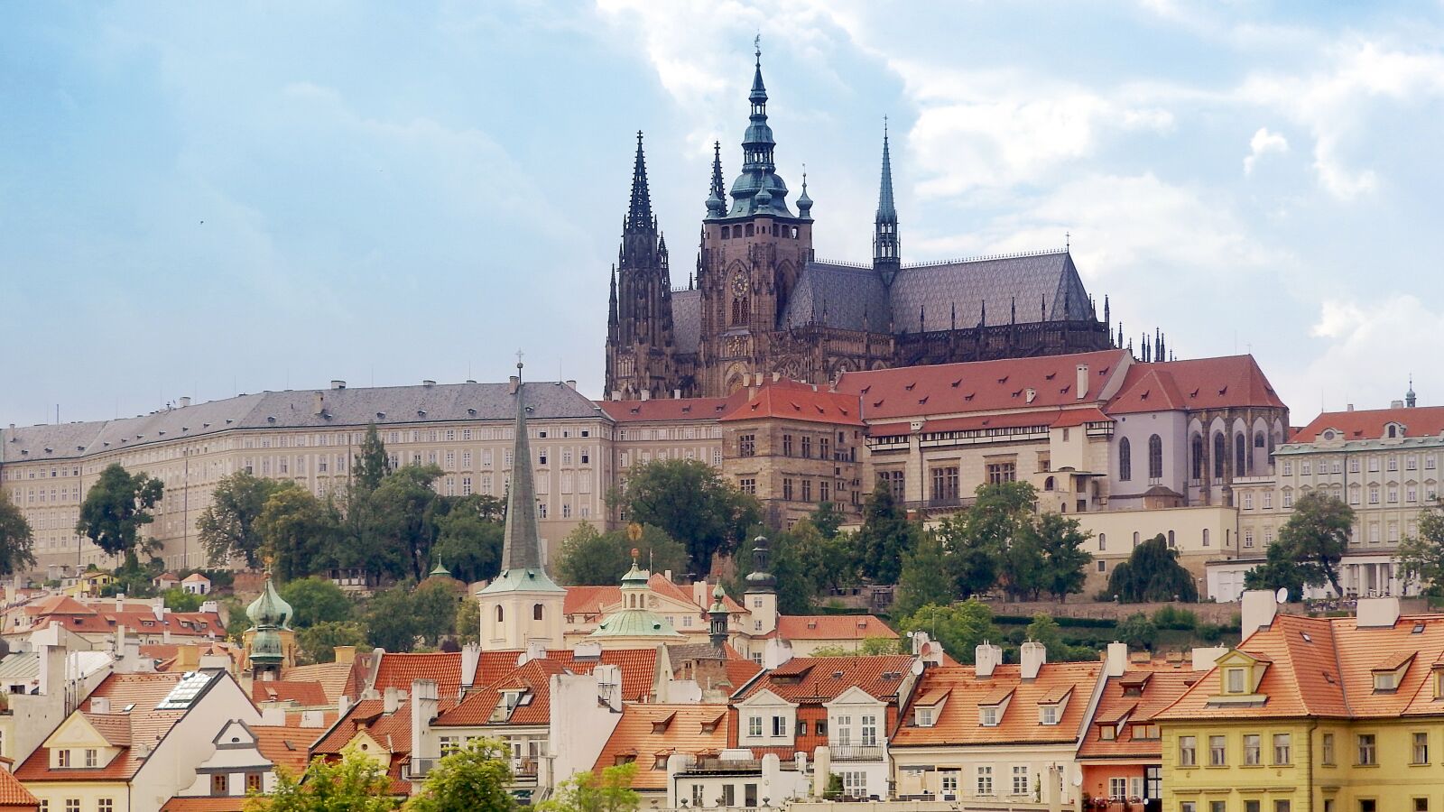 Nikon Coolpix P610 sample photo. Prague, prague castle, castle photography