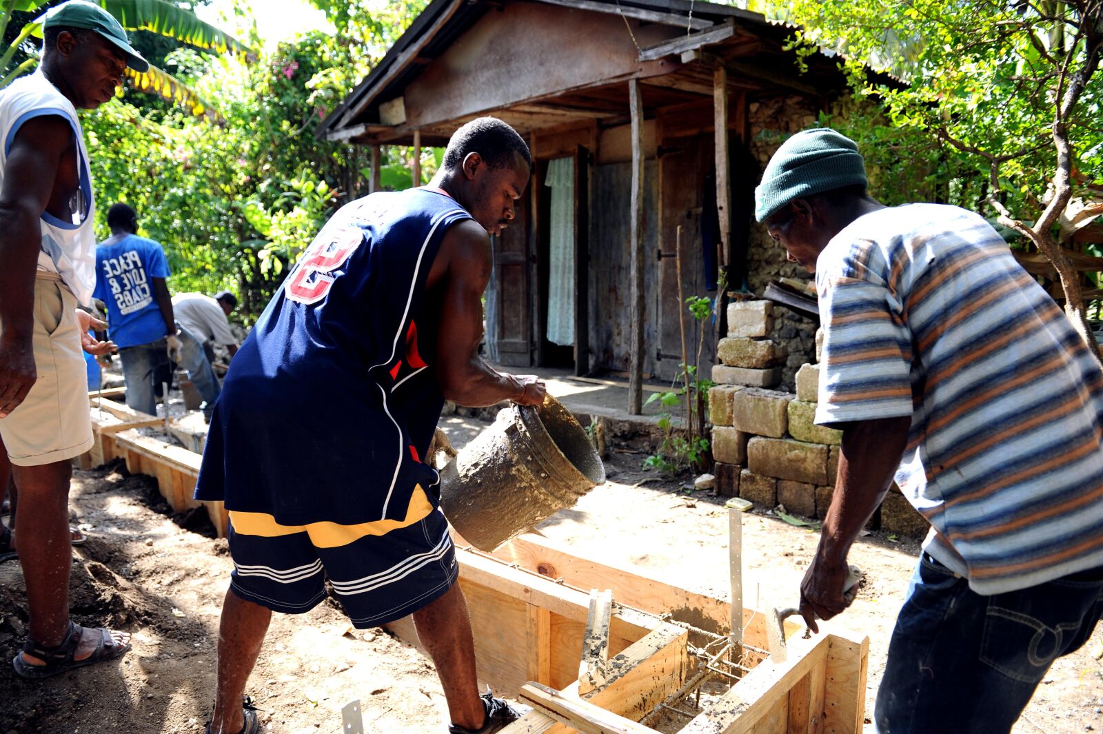 Nikon D700 sample photo. Men, construct, home photography
