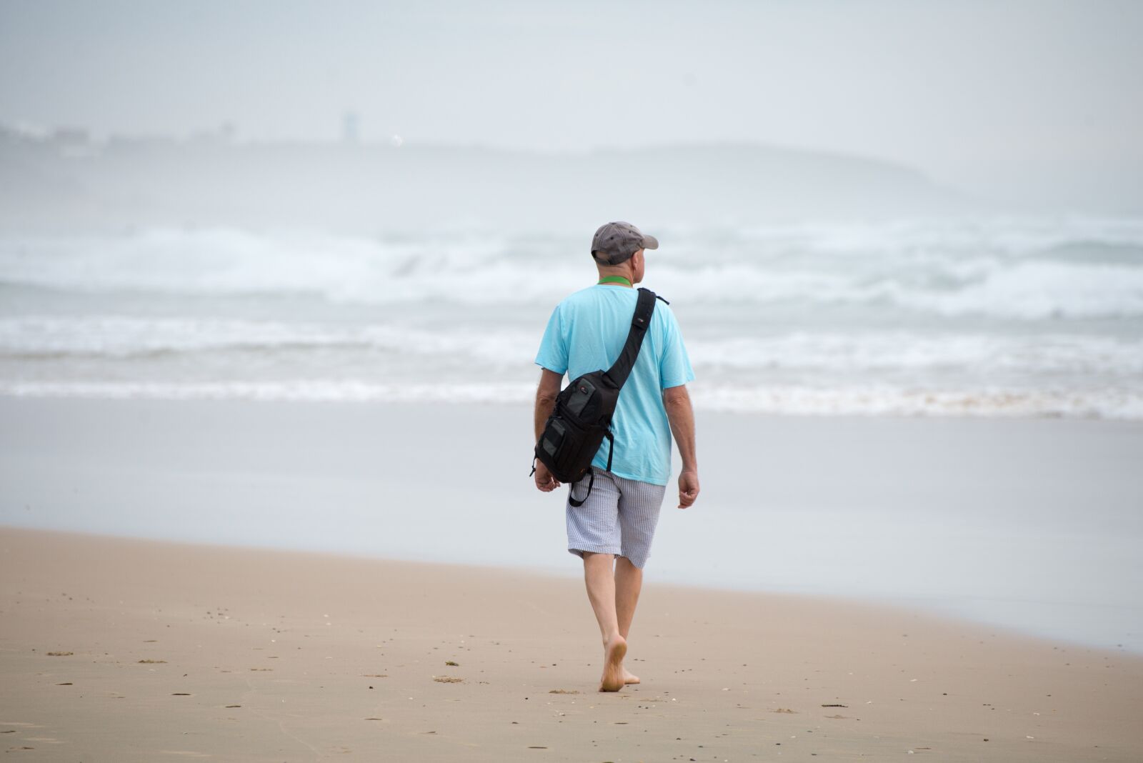 Nikon D600 sample photo. Man, beach, walk photography