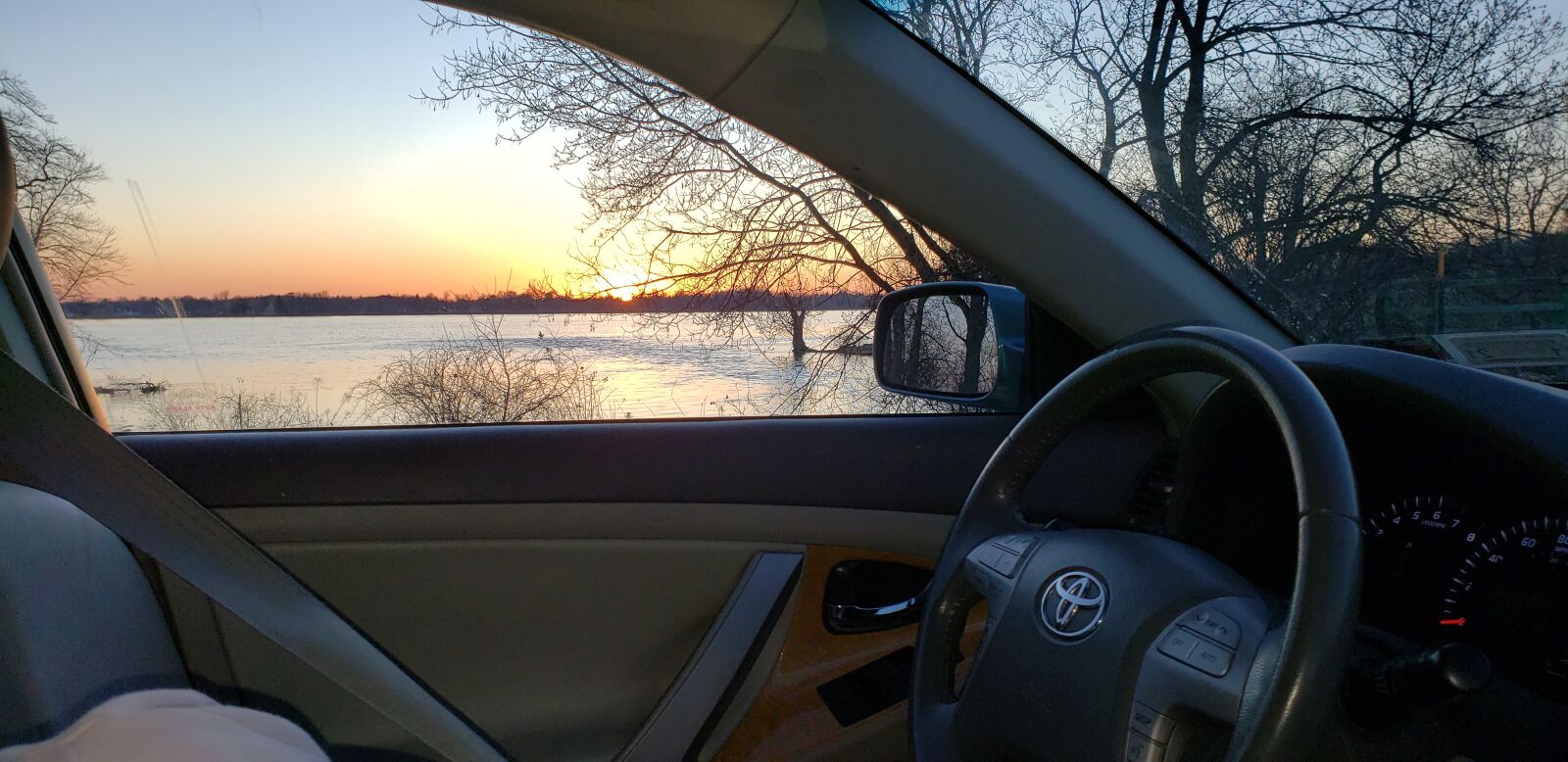 Samsung Galaxy S9+ sample photo. Car, sunset, river photography