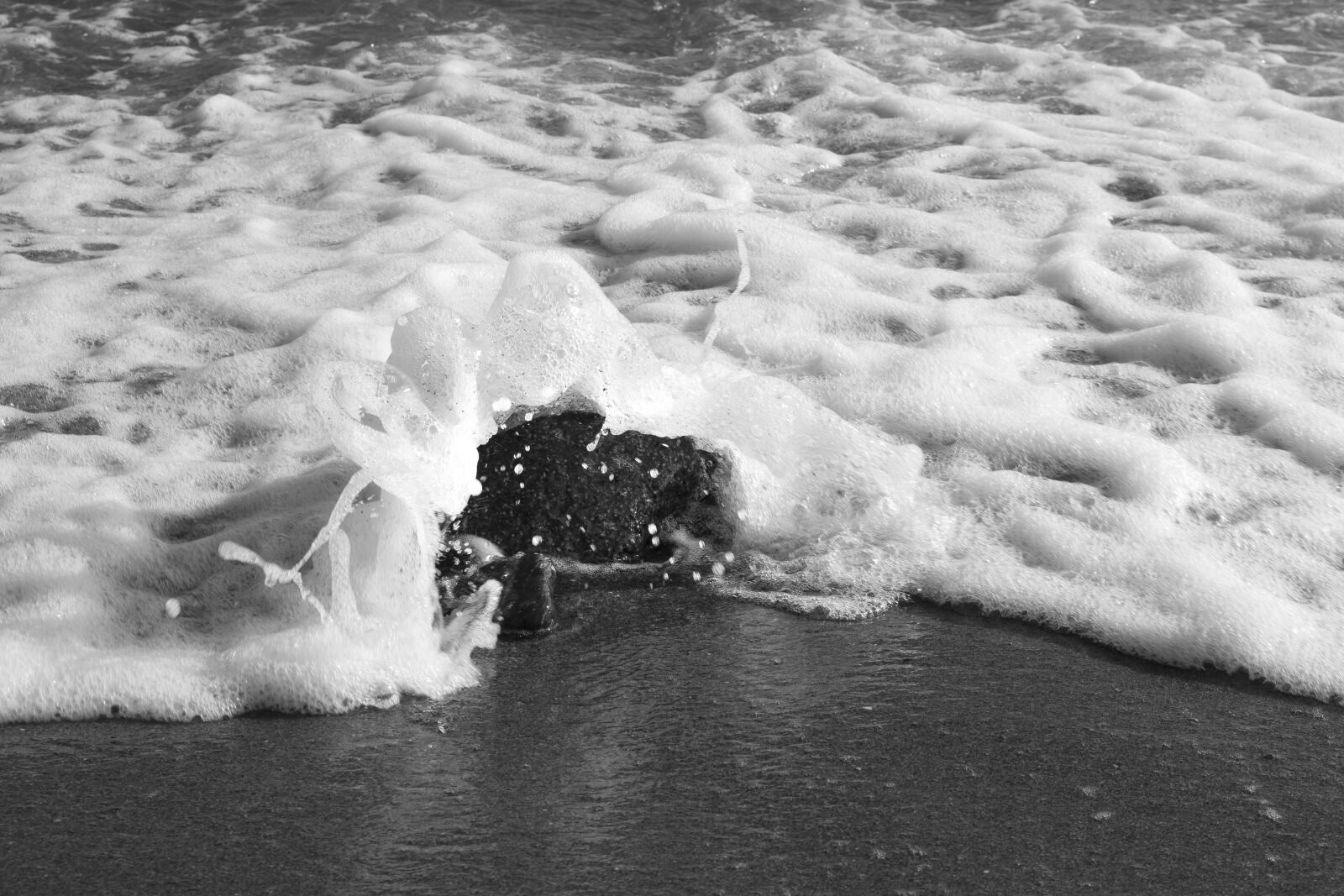 Nikon D5300 sample photo. Wave, sea, beach photography