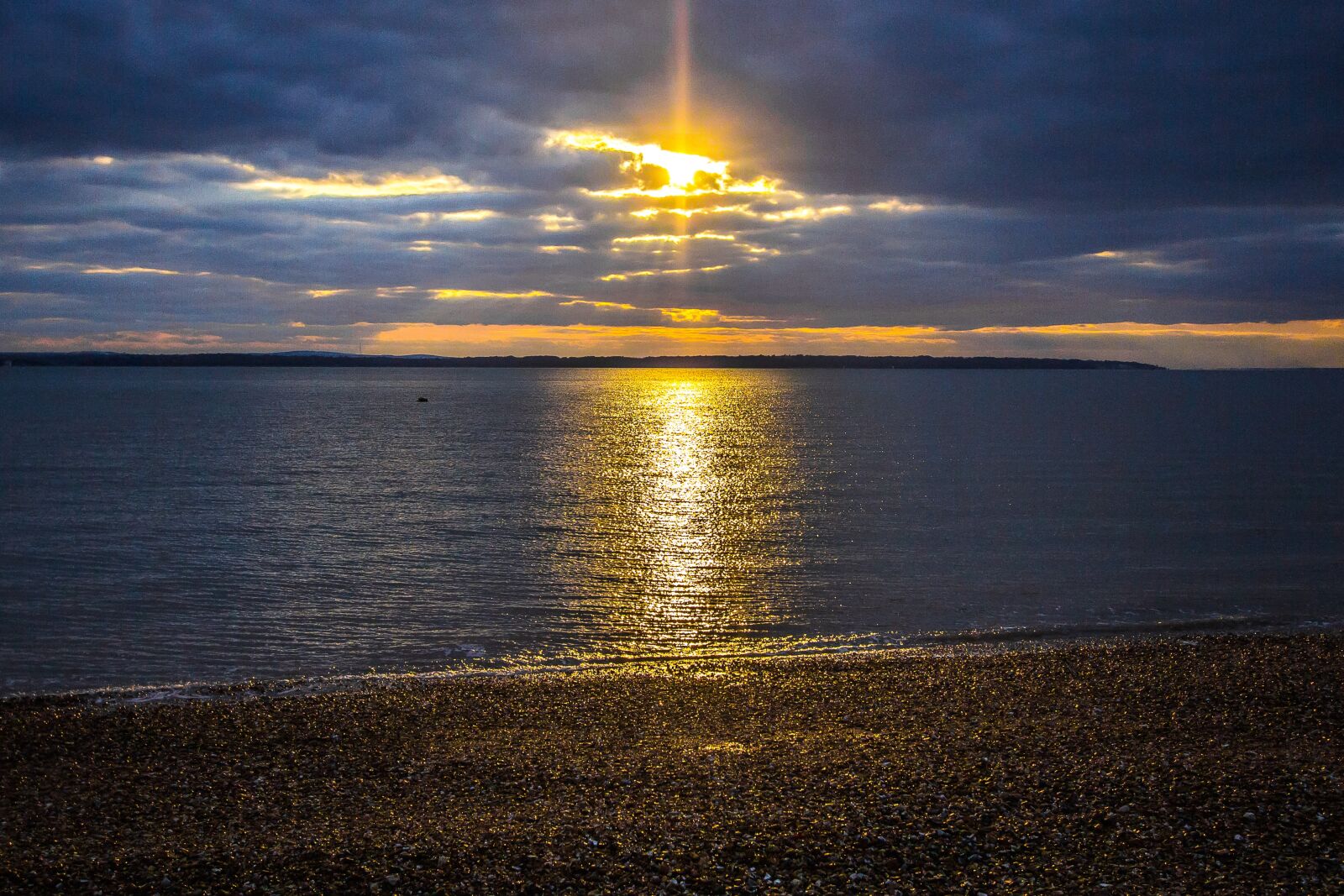Canon EF-S 10-22mm F3.5-4.5 USM sample photo. Sunset, ocean, beach photography