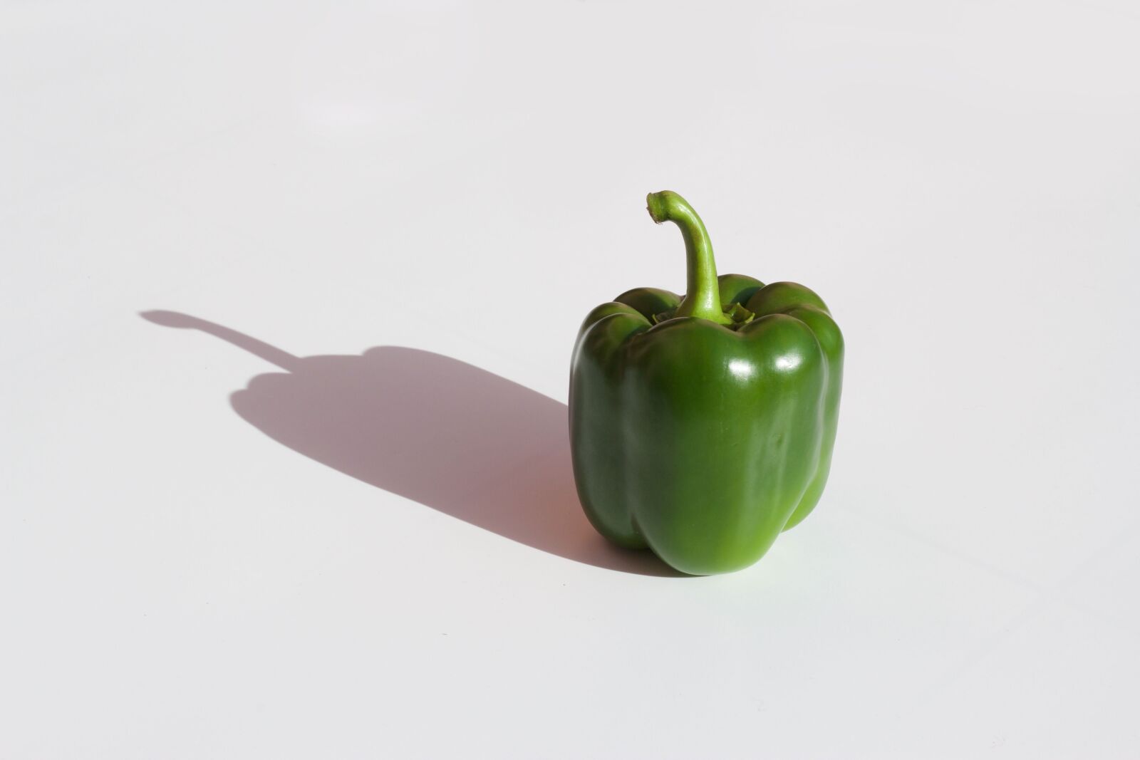 Canon EOS 550D (EOS Rebel T2i / EOS Kiss X4) sample photo. Healthy, green, bell pepper photography