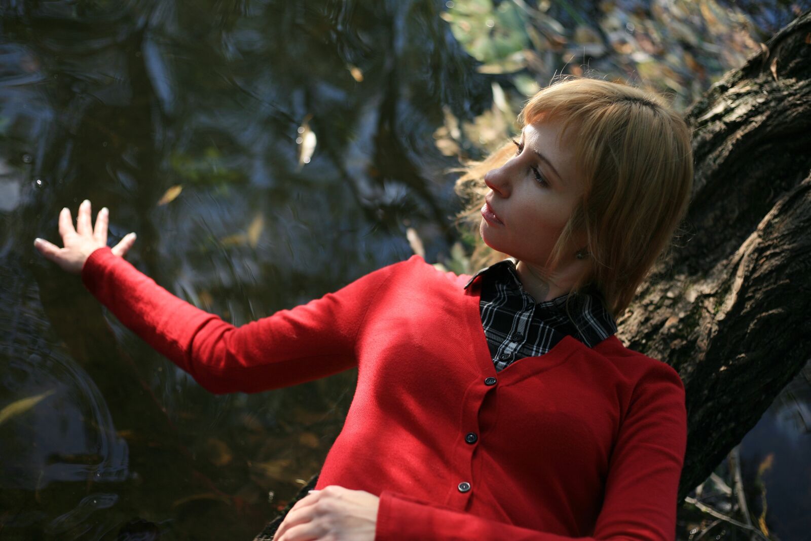 Canon EOS 5D sample photo. Water, girl, river photography