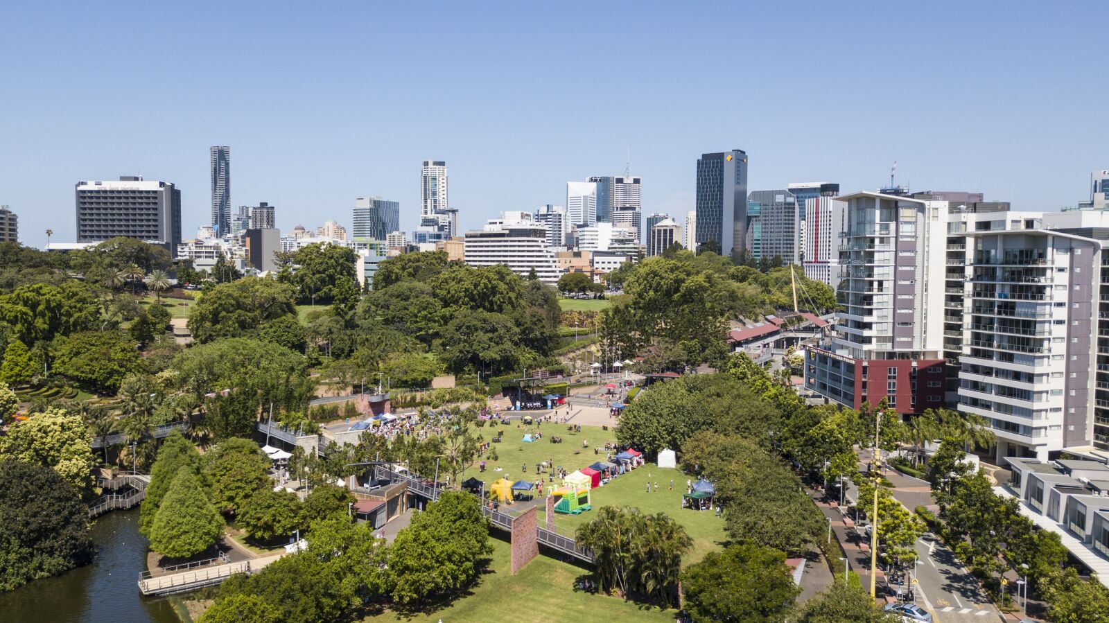 DJI FC220 sample photo. Park, city, lake photography