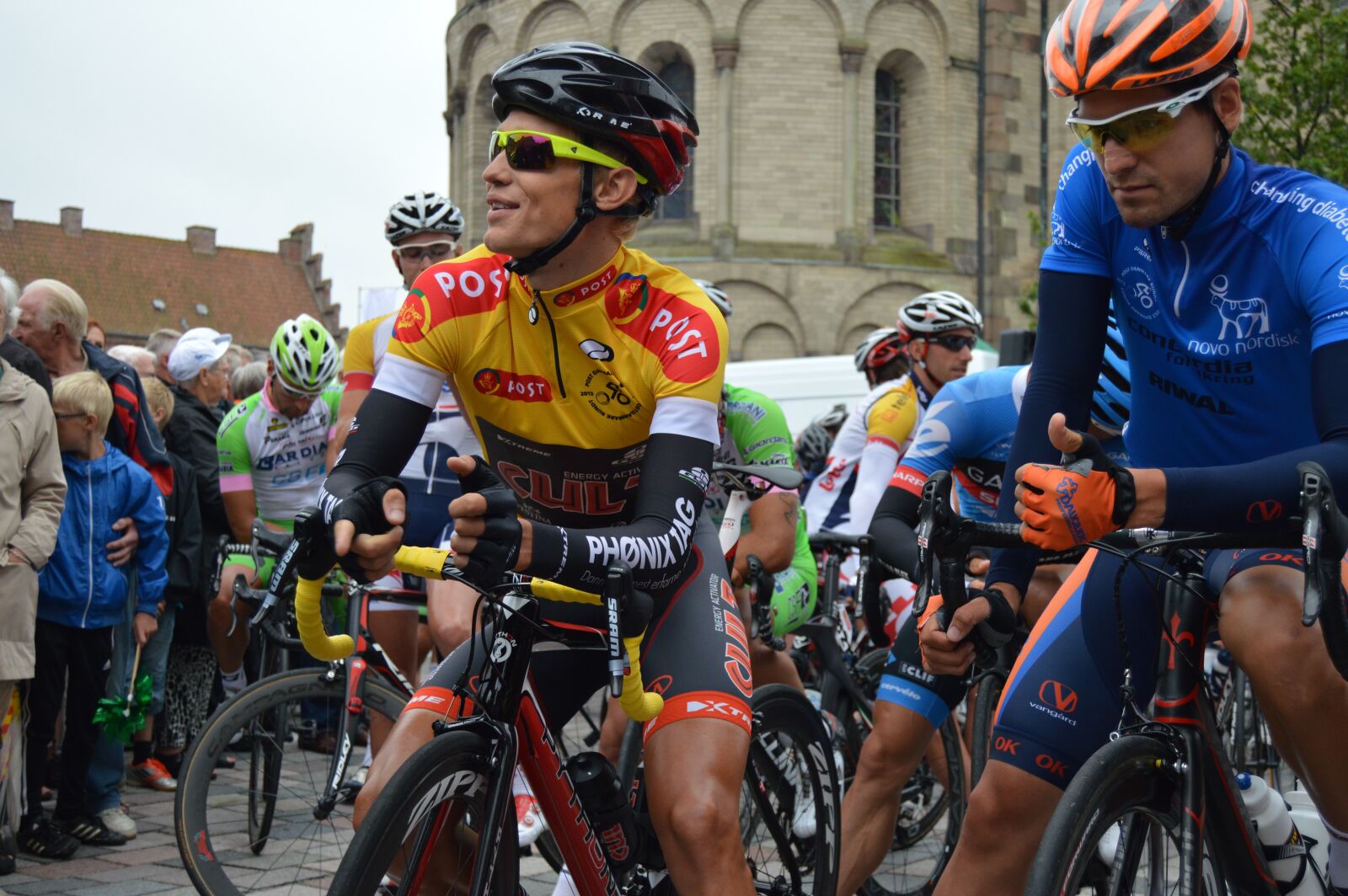 Nikon D3200 sample photo. Cycling, python, road race photography