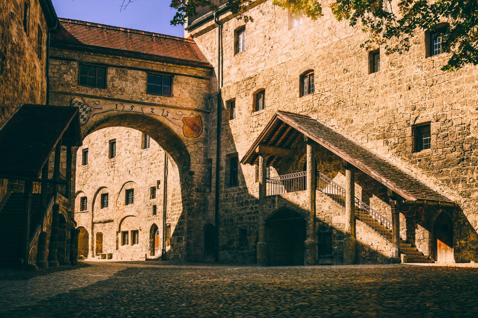 Nikon Z6 sample photo. Castle, middle ages, burghof photography