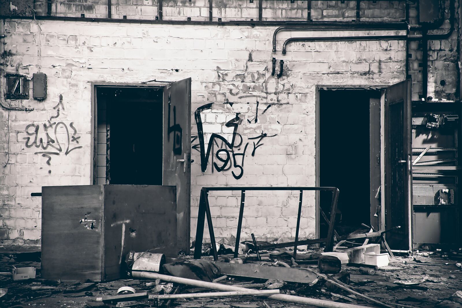 Olympus OM-D E-M10 sample photo. Factory, lost places, lapsed photography