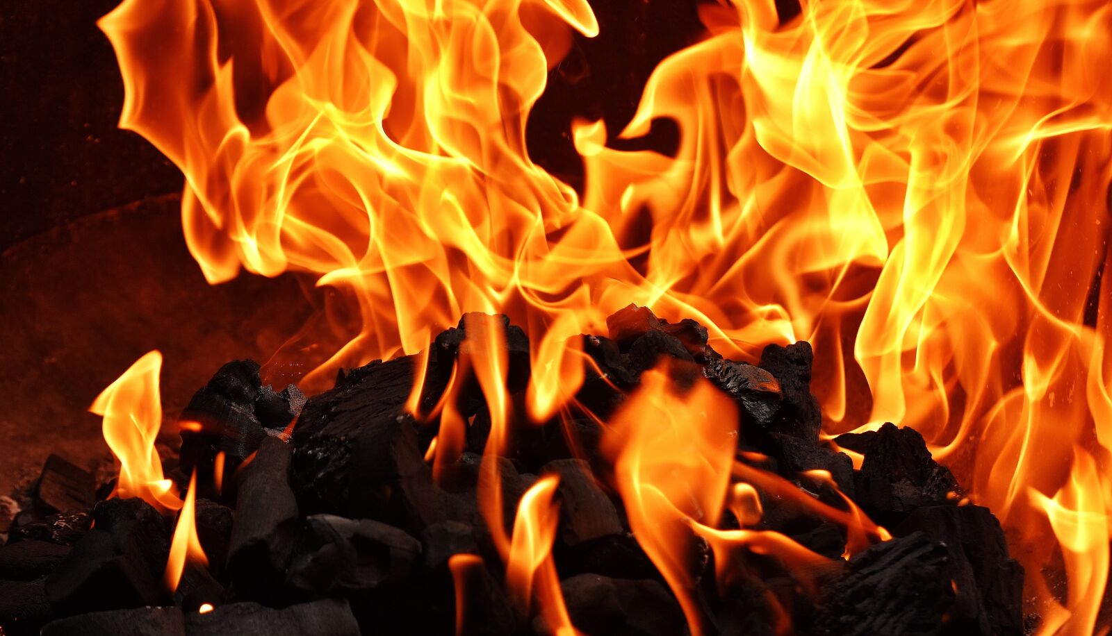 Nikon D7200 sample photo. Fire, flame, carbon photography