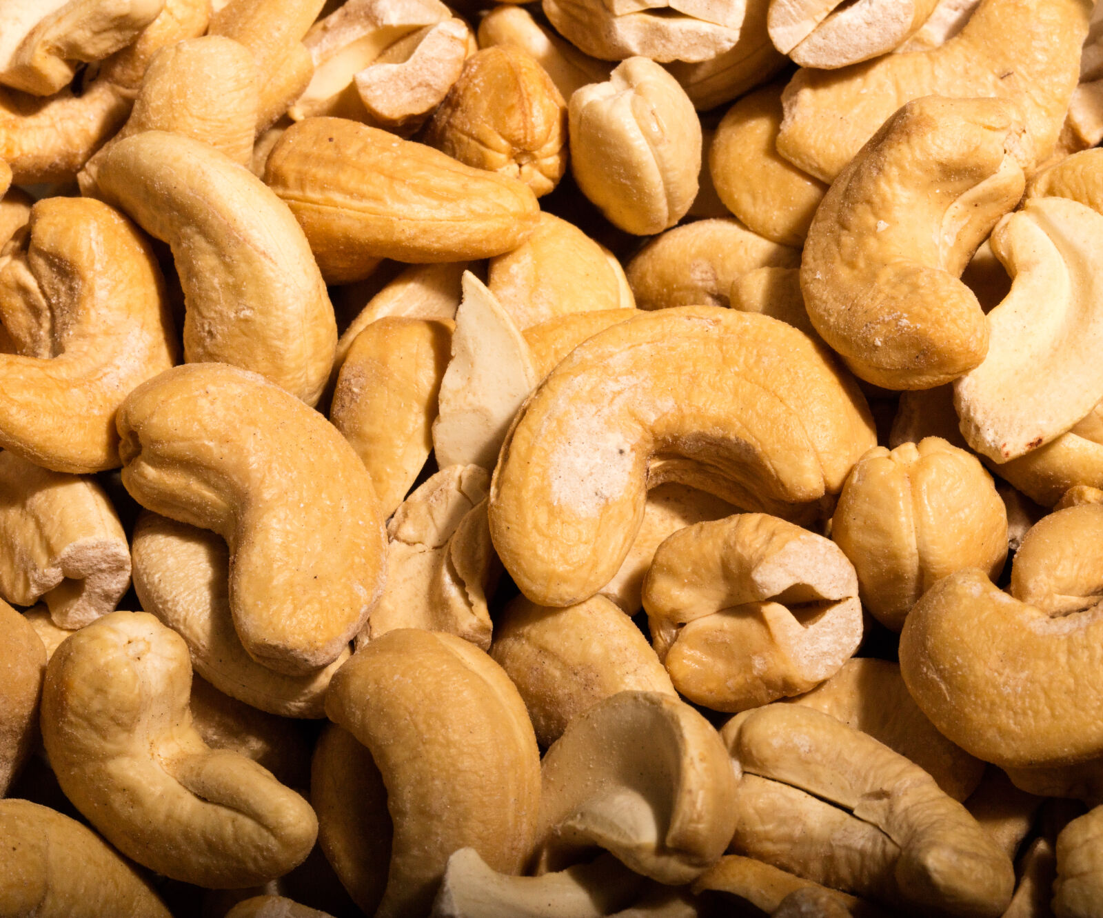 Canon EF 100mm F2.8L Macro IS USM sample photo. Cashews, nuts, snacks photography