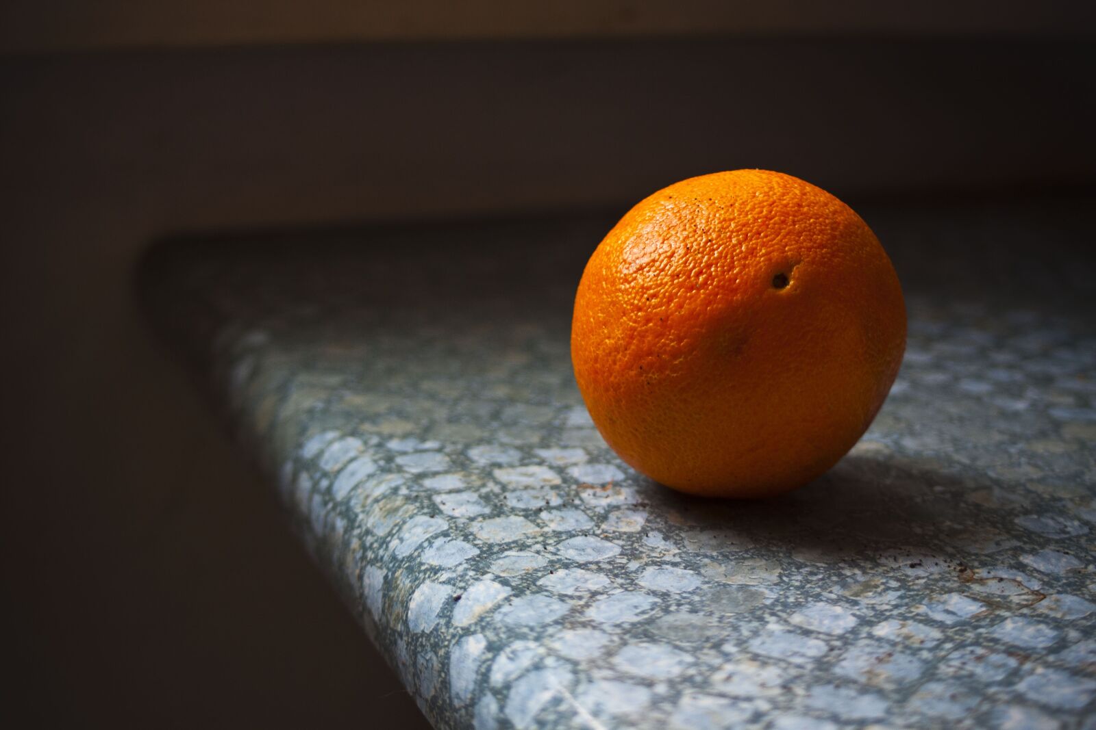 Canon EF 35-80mm F4.0-5.6 III sample photo. Eating, fruit, citrus photography