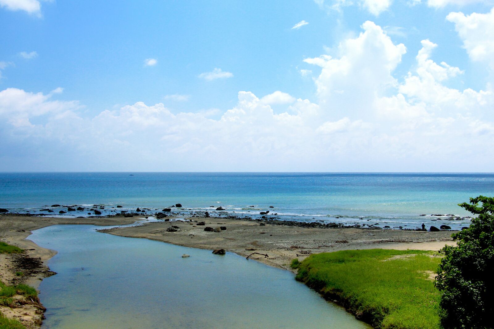Canon EOS 700D (EOS Rebel T5i / EOS Kiss X7i) sample photo. Water, seashore, sea photography