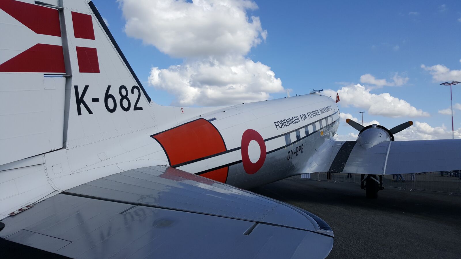 Samsung Galaxy S6 sample photo. Aircraft, airport, transport system photography