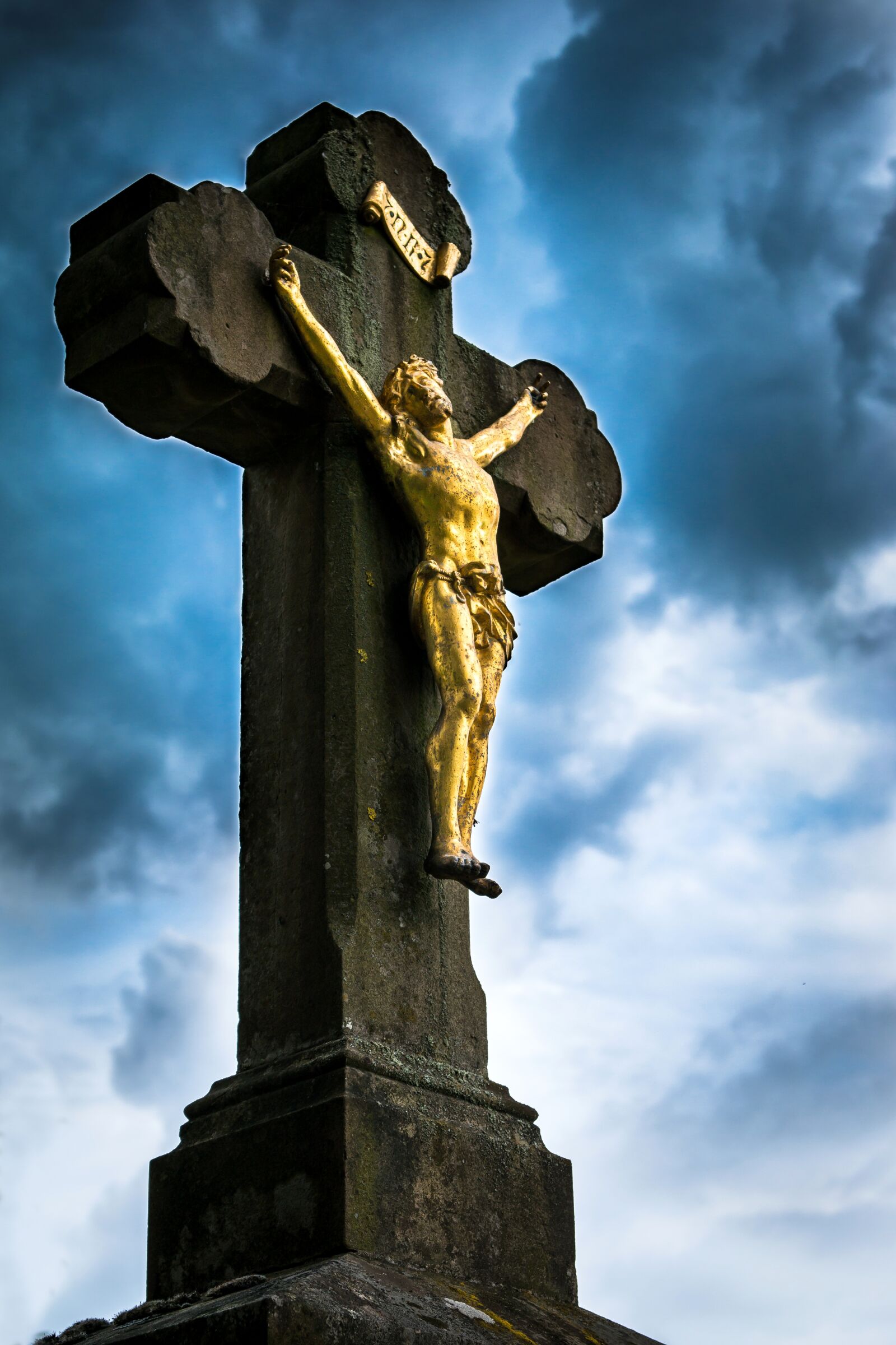 Samsung NX300M sample photo. Cross, crucifixion, good friday photography