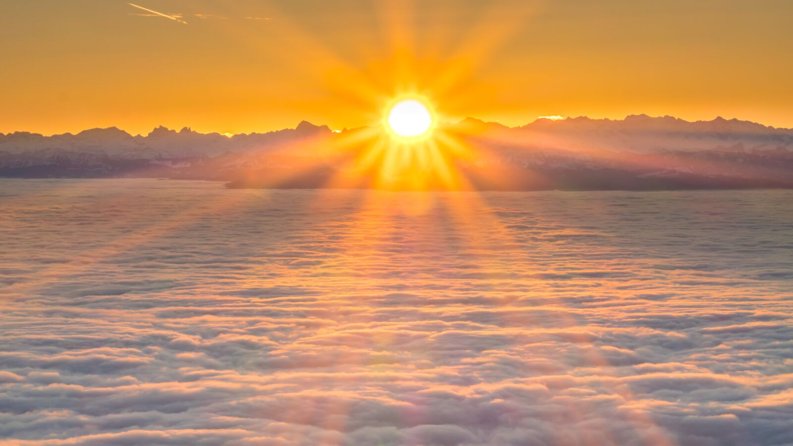 Panasonic Lumix DC-G9 sample photo. Sunrise, sea of fog photography