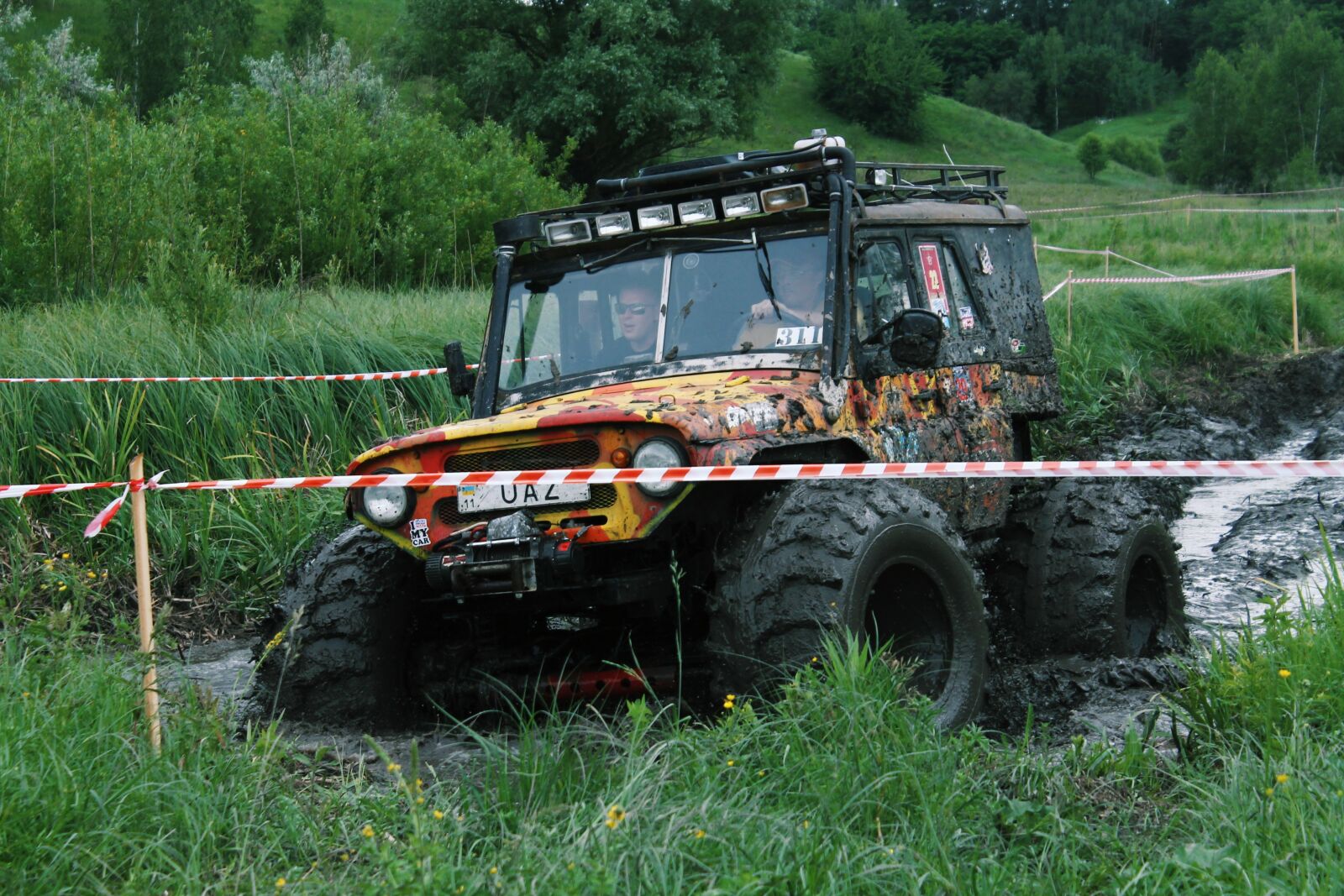 Canon EOS 1100D (EOS Rebel T3 / EOS Kiss X50) sample photo. Machine, soil, vehicle photography