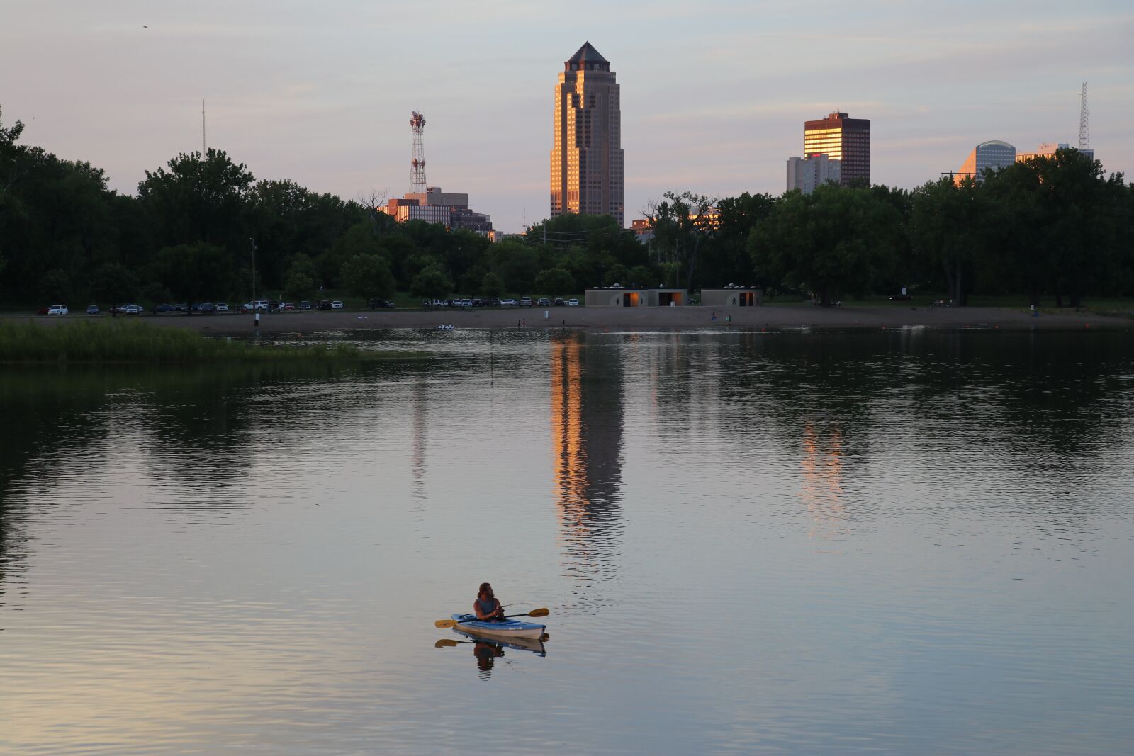 Canon EOS 80D sample photo. Des moines, lake, kayak photography