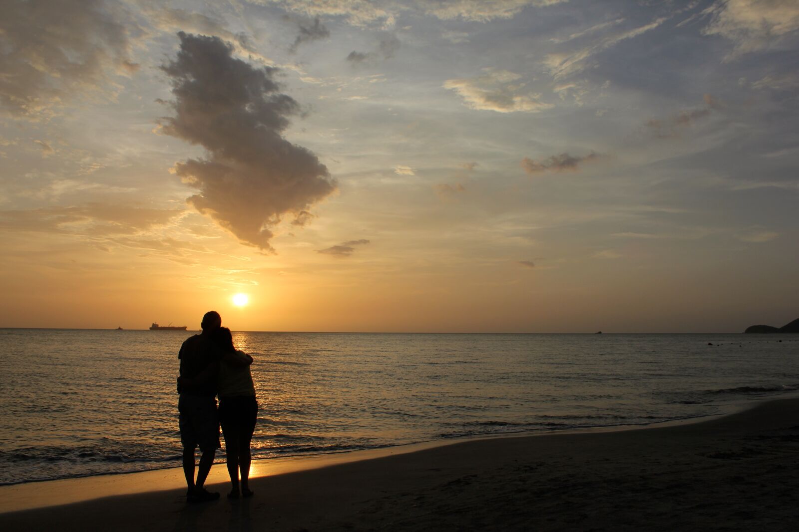 Canon EOS 550D (EOS Rebel T2i / EOS Kiss X4) sample photo. Sunset, st, marta photography