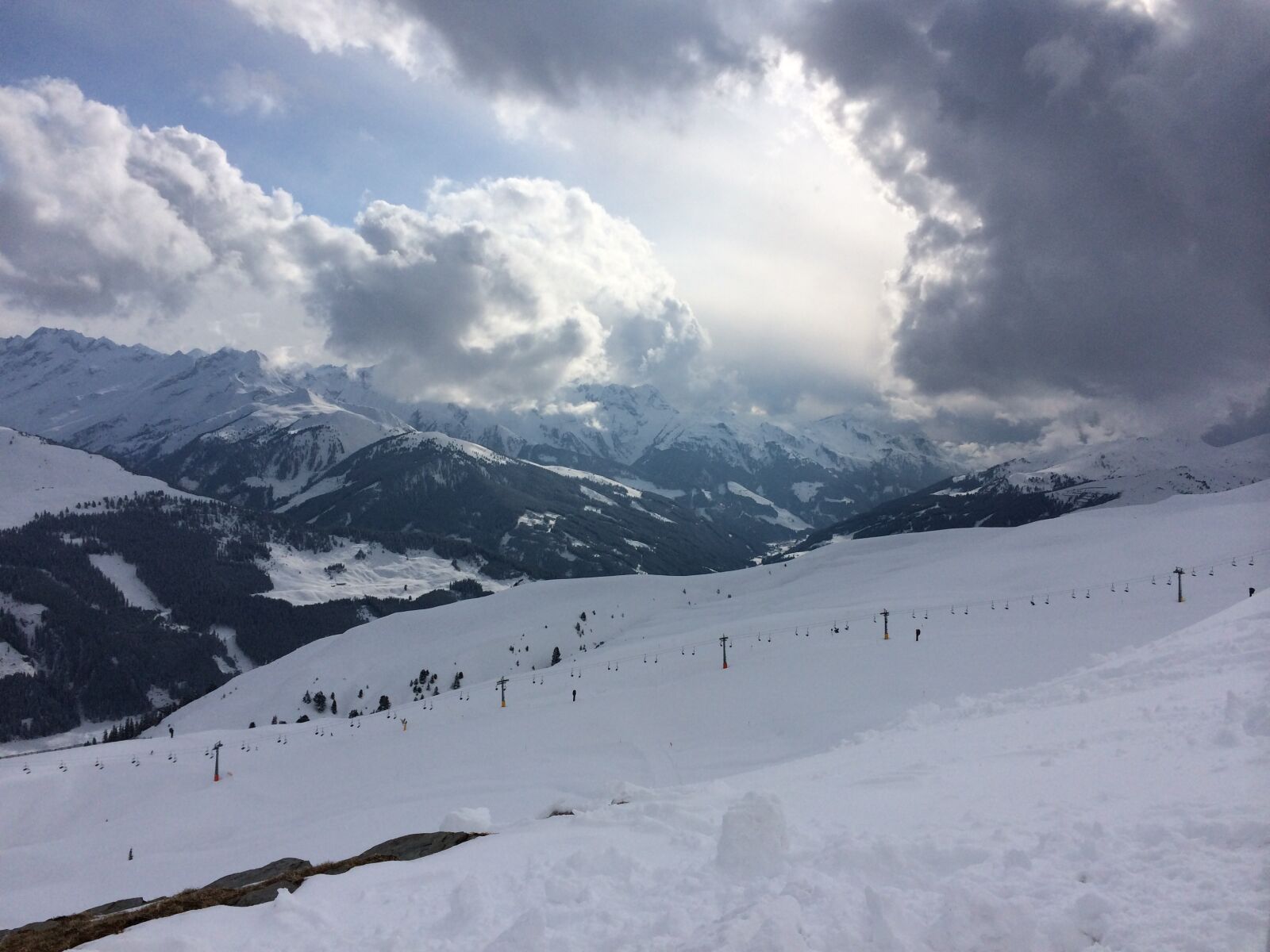 iPhone 5s back camera 4.12mm f/2.2 sample photo. Winter sports, sun comes photography
