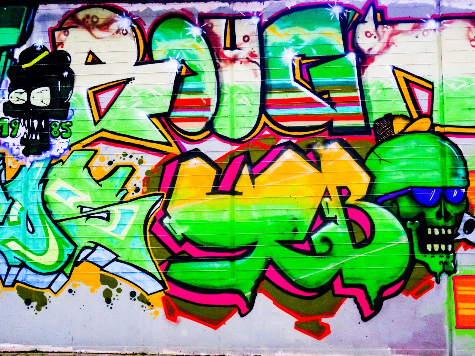 Sony Cyber-shot DSC-HX50V sample photo. Graffiti, letters, font photography