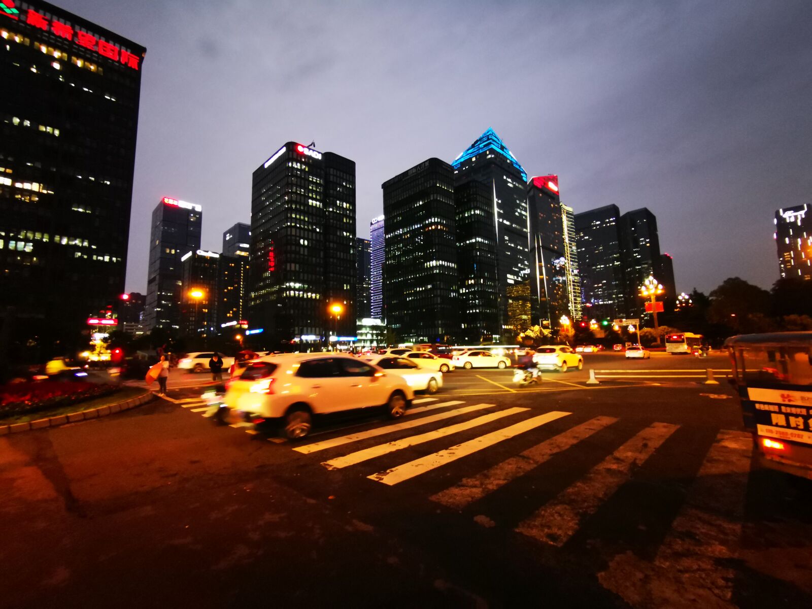 HUAWEI Mate 20 Pro sample photo. City, night, sky photography