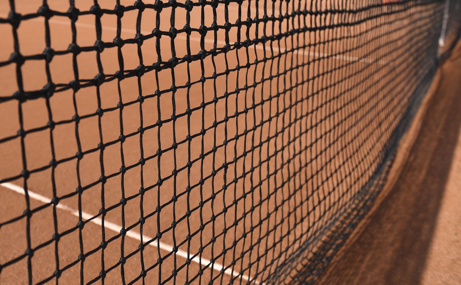 Nikon D5 sample photo. Tennis net, tennis court photography