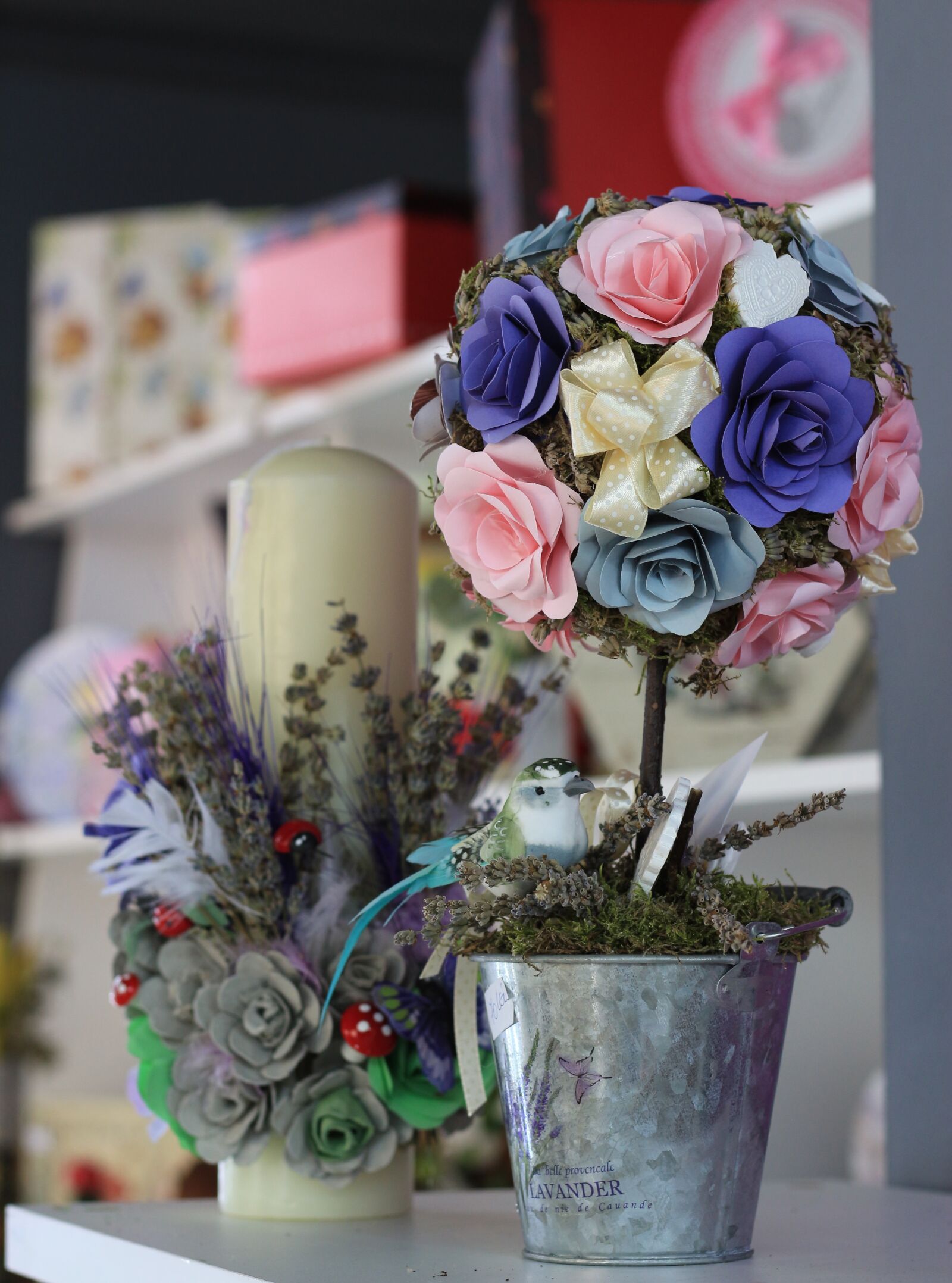 Canon EOS 700D (EOS Rebel T5i / EOS Kiss X7i) + Canon EF 50mm F1.8 STM sample photo. Vase, flower, decoration photography