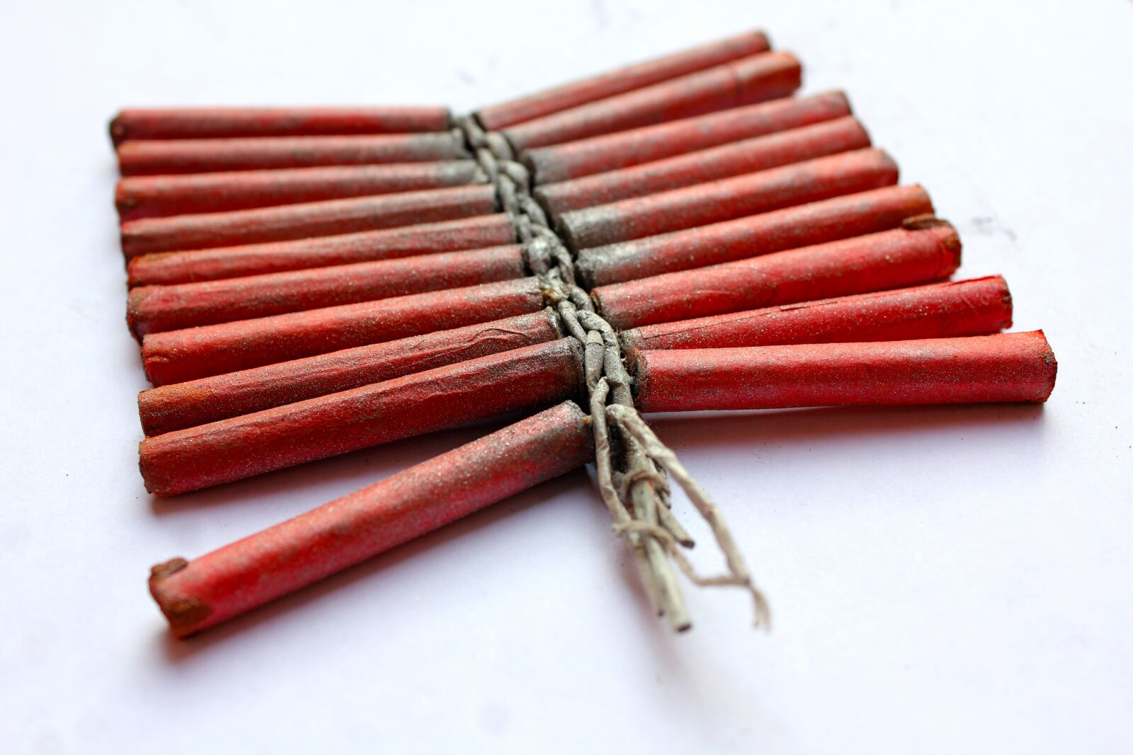 Canon EOS 550D (EOS Rebel T2i / EOS Kiss X4) sample photo. Firecracker, celebration, explosive photography
