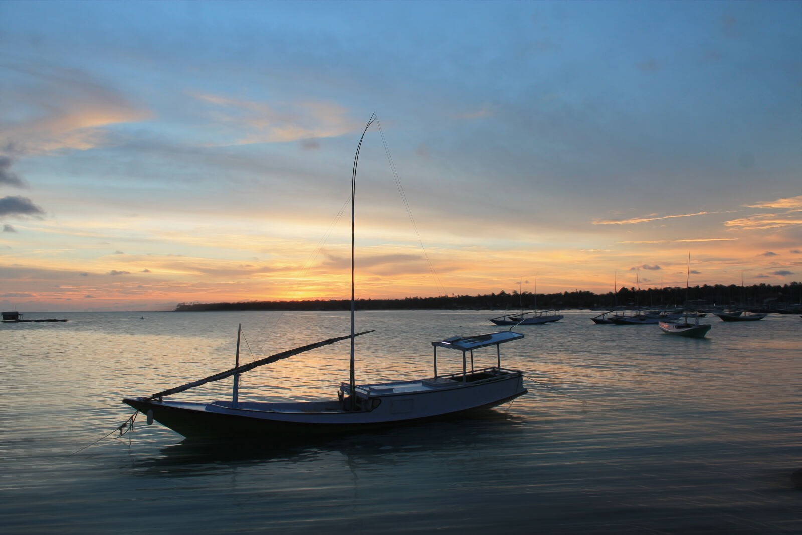 Canon EOS 1100D (EOS Rebel T3 / EOS Kiss X50) sample photo. Perahu photography