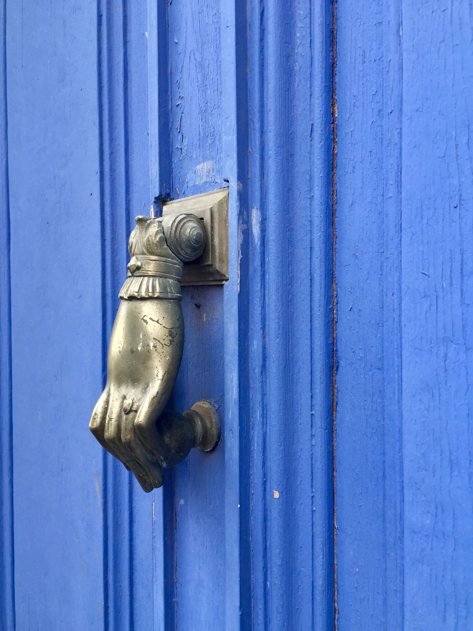Apple iPhone 6 sample photo. Door knob, door, input photography