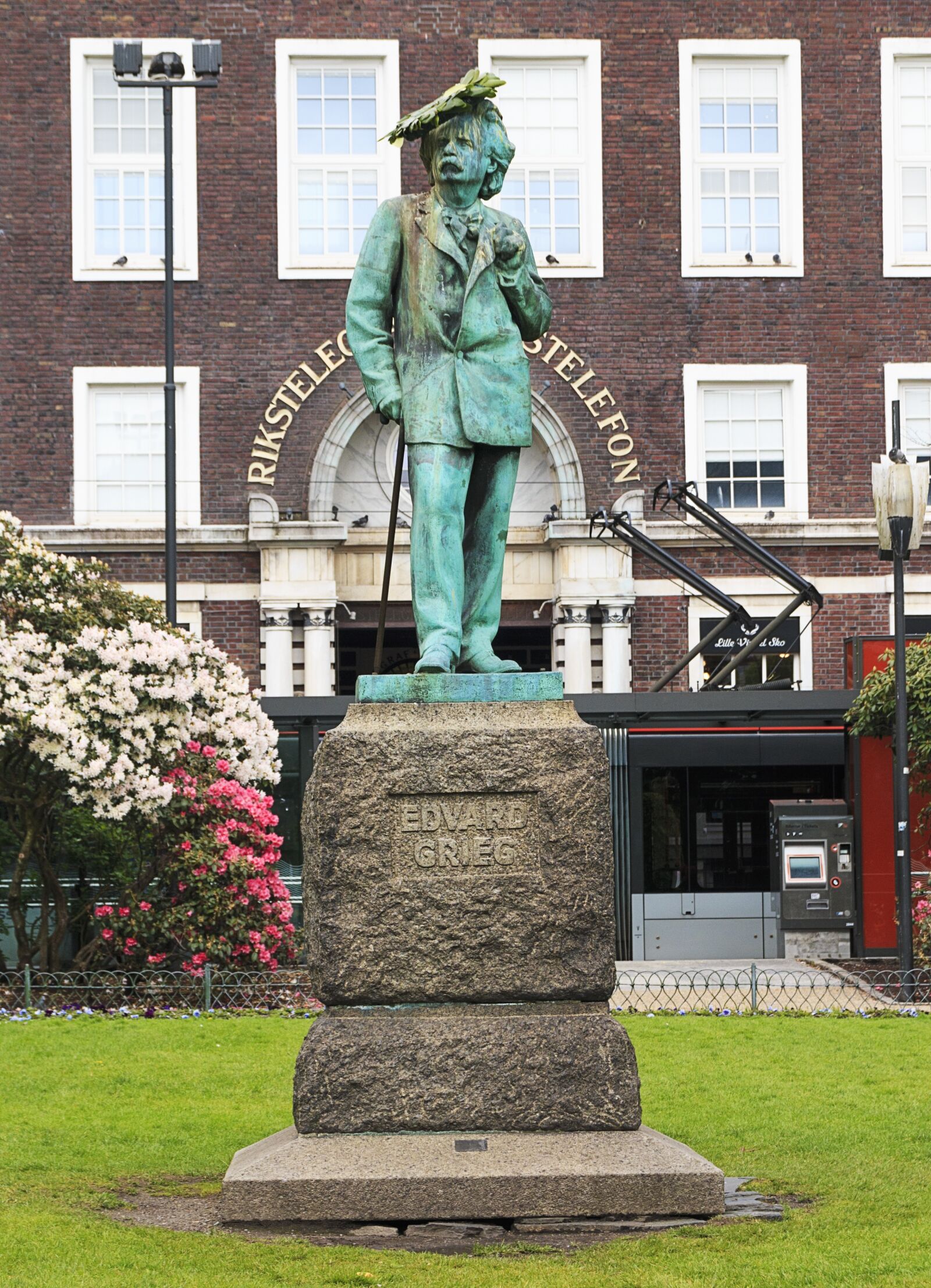 Canon EOS 70D sample photo. Bergen, norway, exterior photography