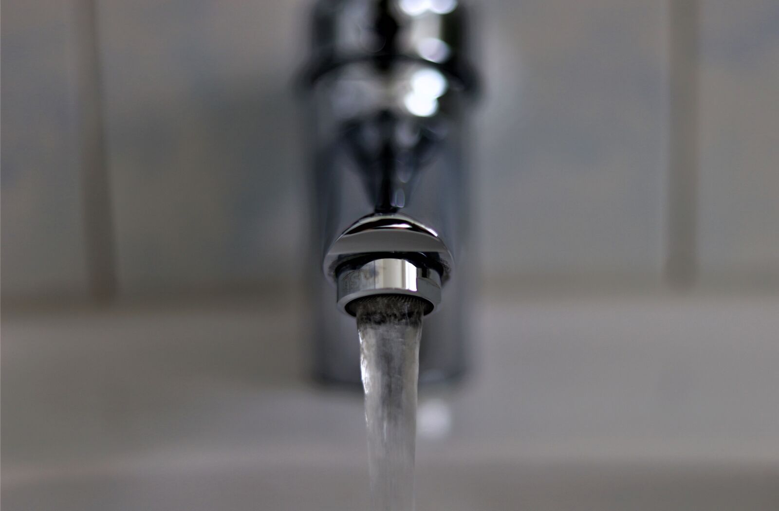 Canon EOS RP sample photo. Water, wash, clean photography