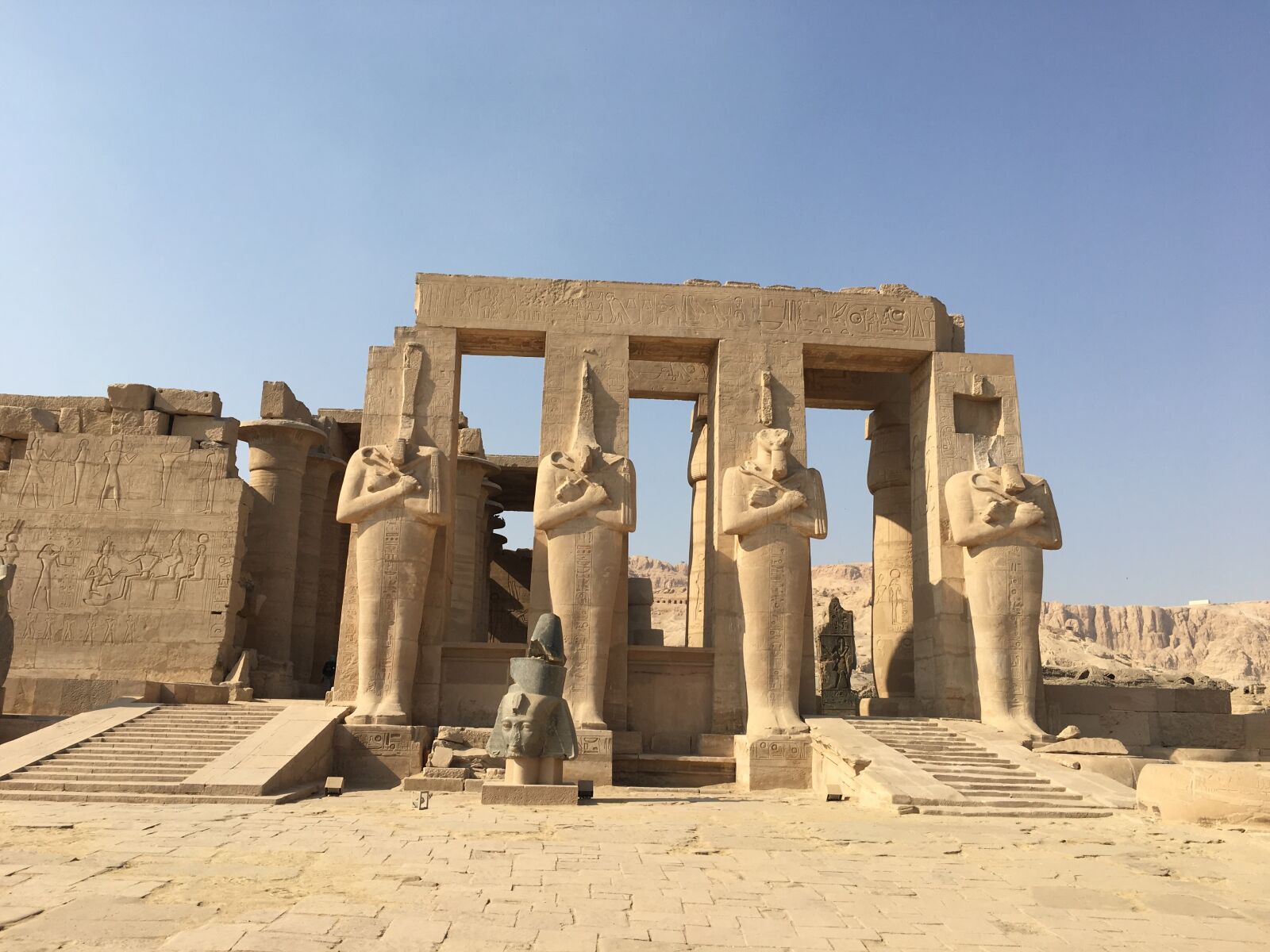 Apple iPhone 6s sample photo. Egypt, pharaonic, statues photography