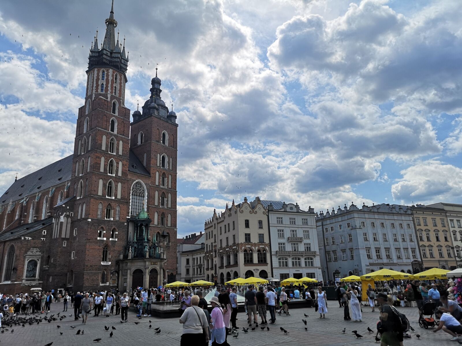 HUAWEI CLT-L29 sample photo. Krakow, church, poland photography