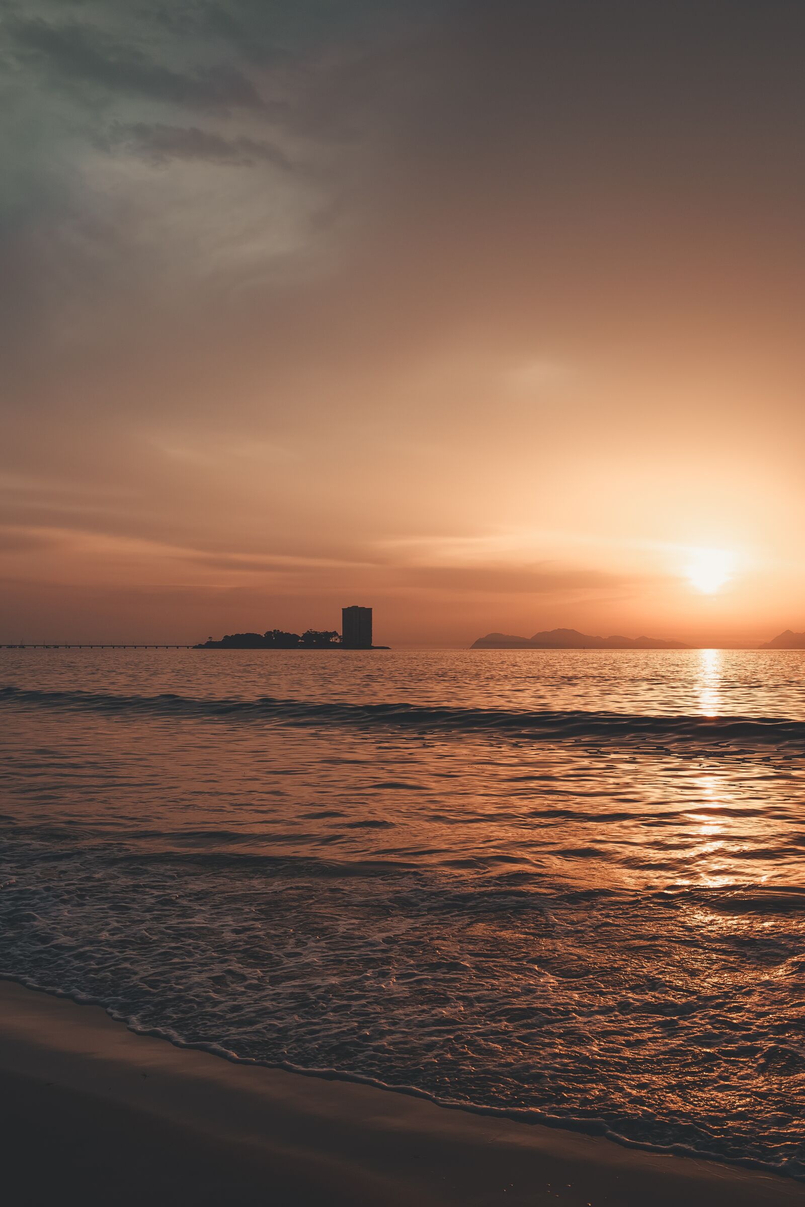 Canon EOS 6D sample photo. Sunset, red, water photography