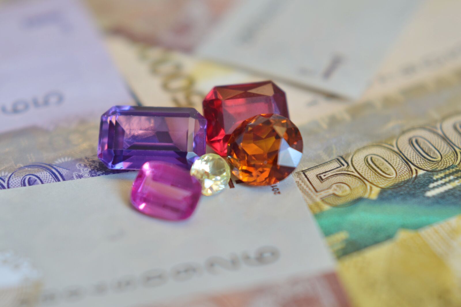 Nikon D7000 sample photo. Money, banknotes, finance photography