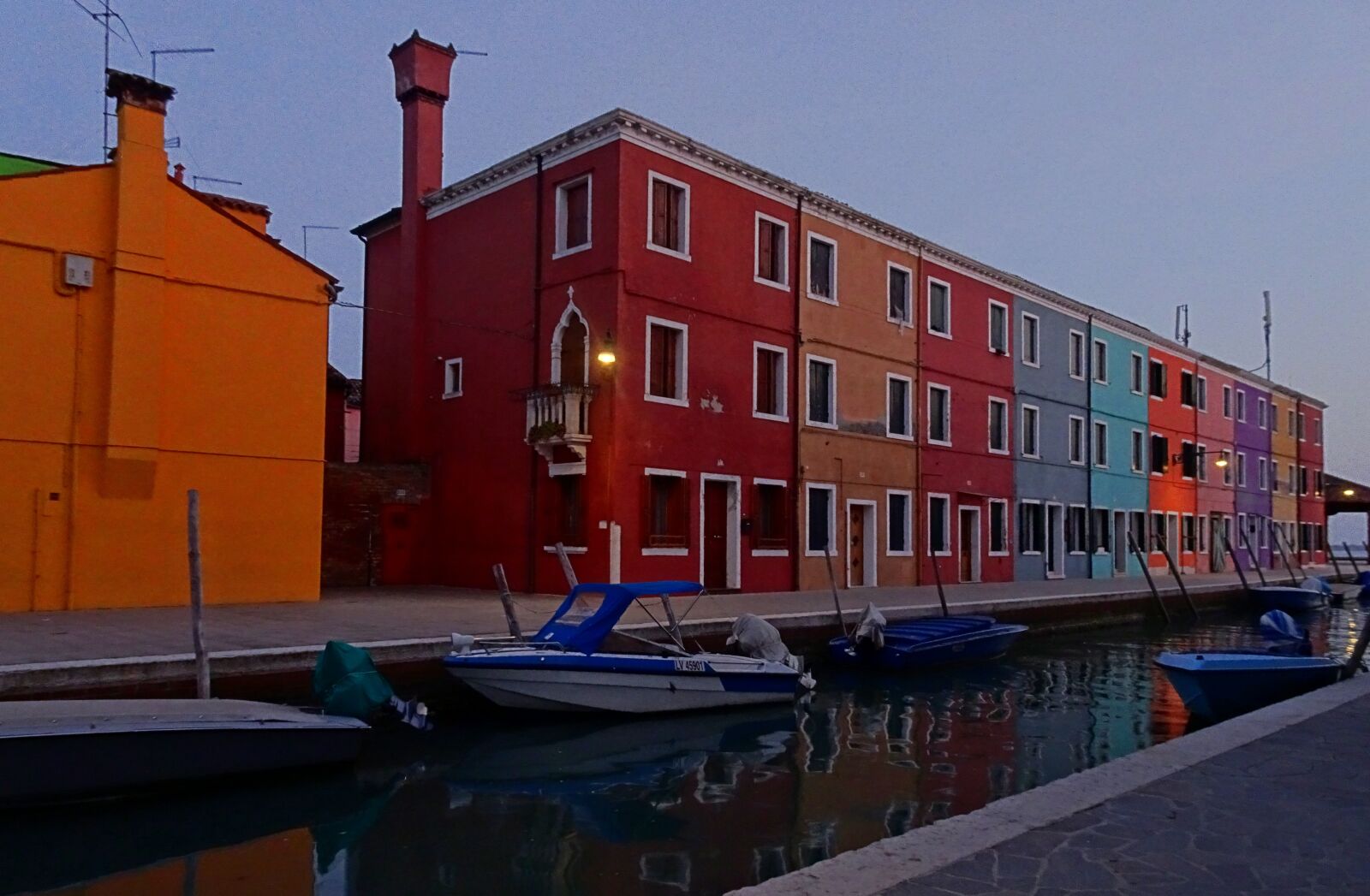 Sony Cyber-shot DSC-HX80 sample photo. Burano, venice, italy photography
