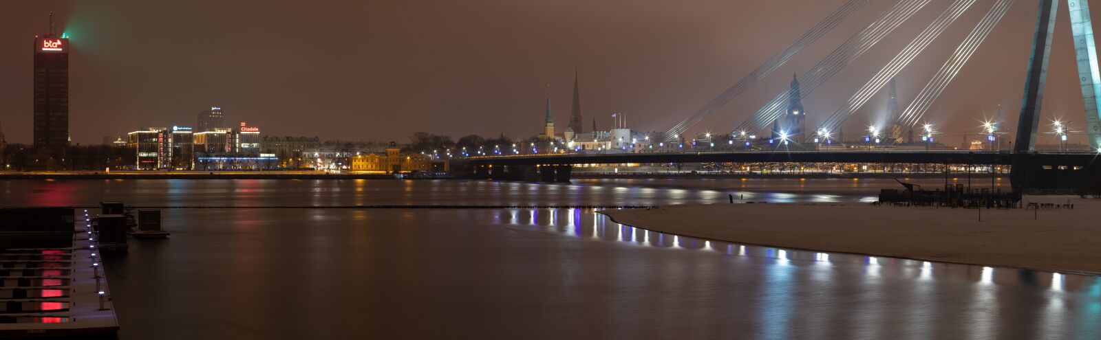 Canon EOS 77D (EOS 9000D / EOS 770D) sample photo. Panorama, night, city photography